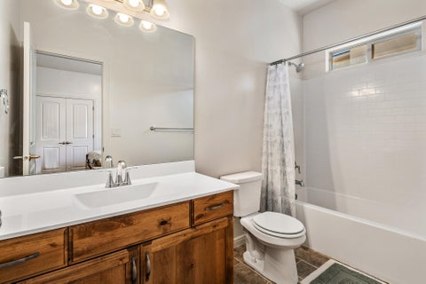 Tiny photo for 2799 E Palm Cove Ave, Washington, UT 84780 (MLS # 26-275980)