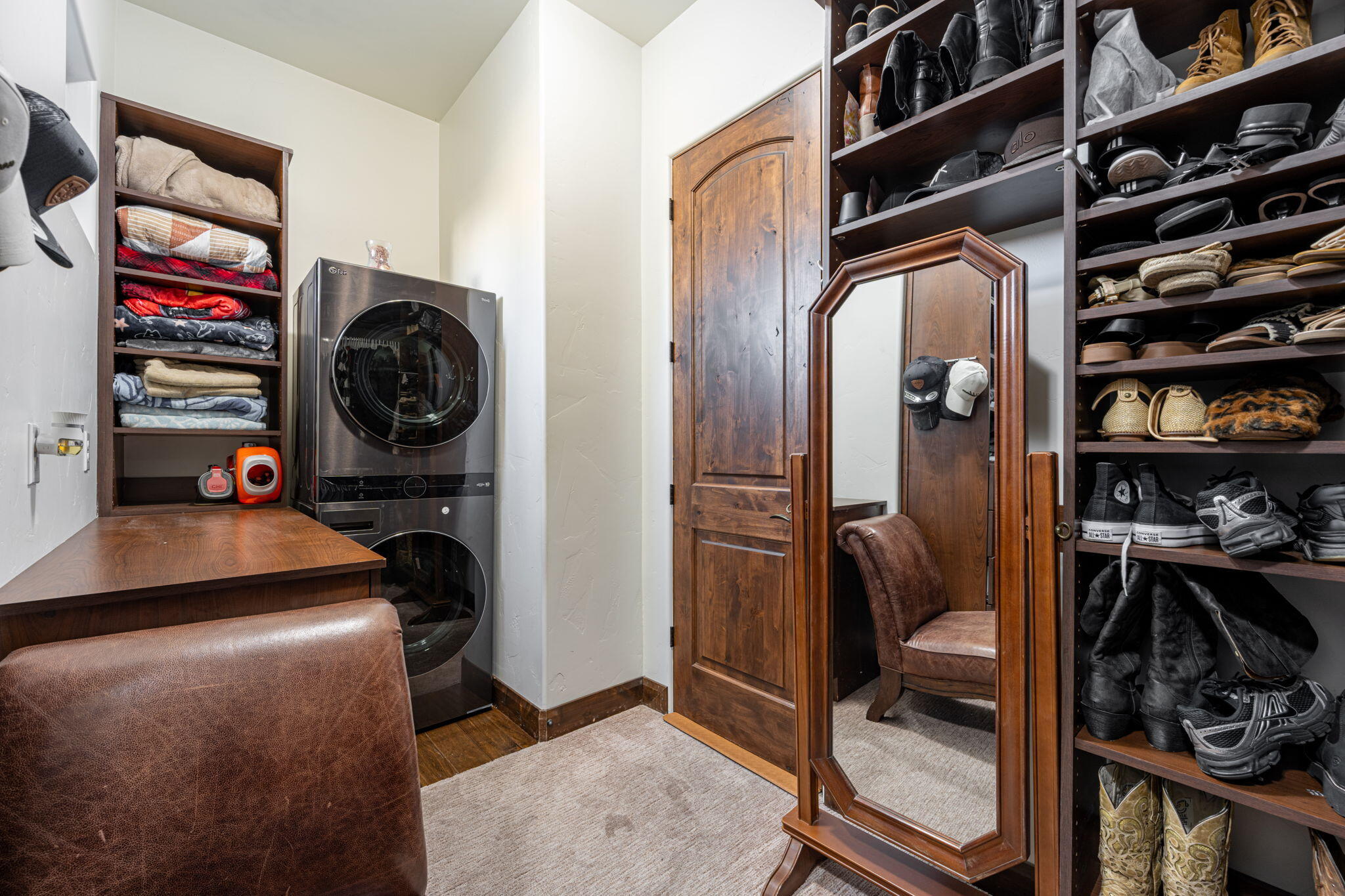 RIVER HOLLOW - Residential