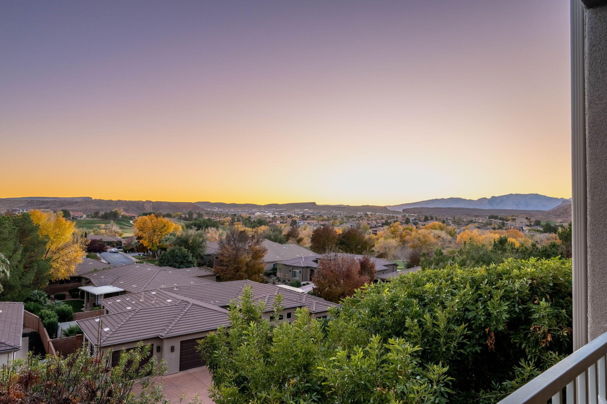 BLACKROCK CONDOS AT STONEBRIDGE - Residential