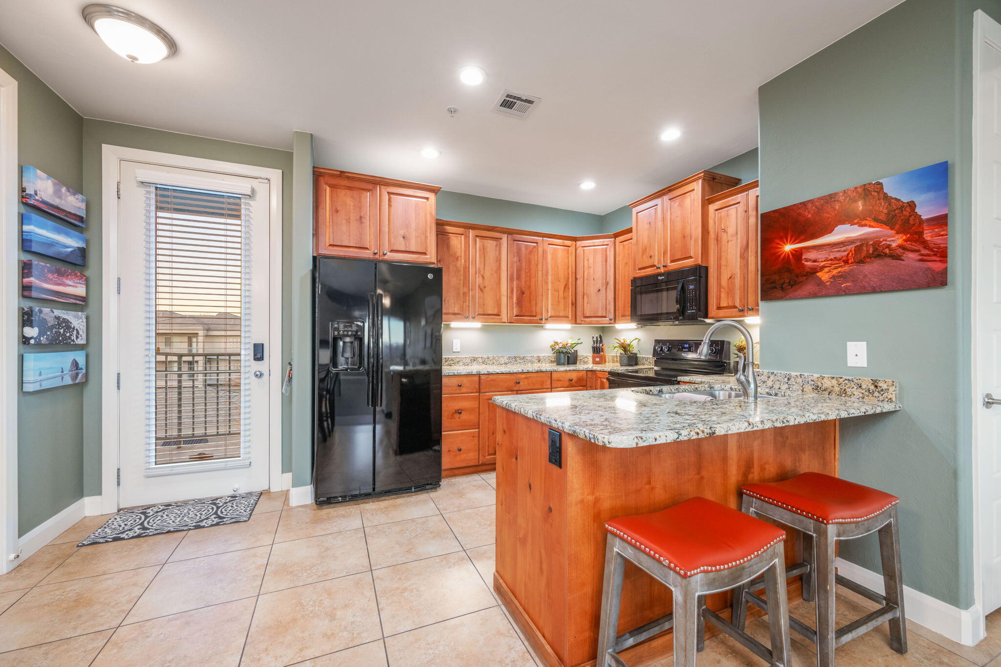 BLACKROCK CONDOS AT STONEBRIDGE - Residential