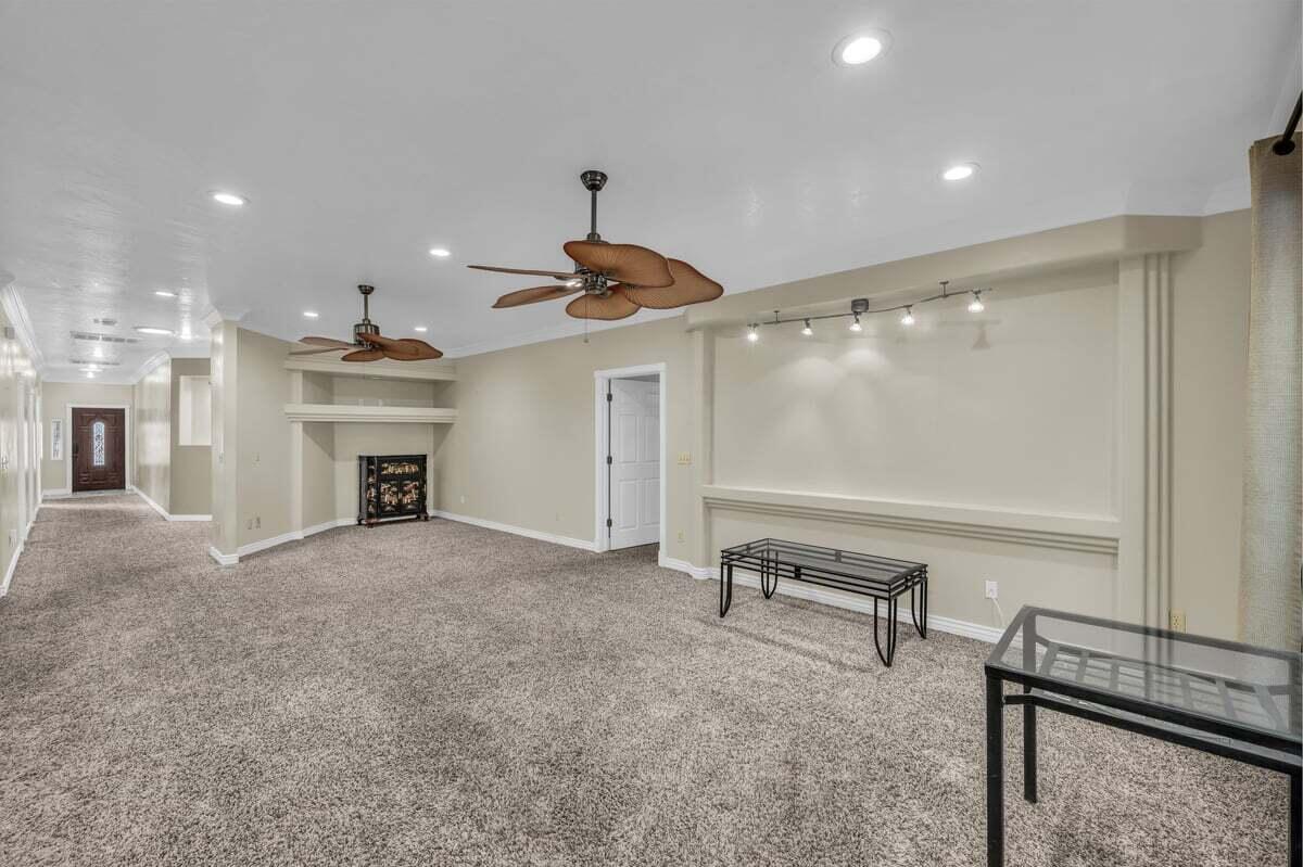 QUAIL LAKE ESTATES - Residential