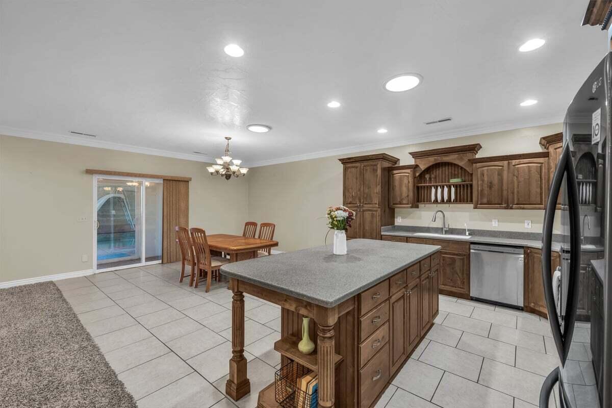 QUAIL LAKE ESTATES - Residential