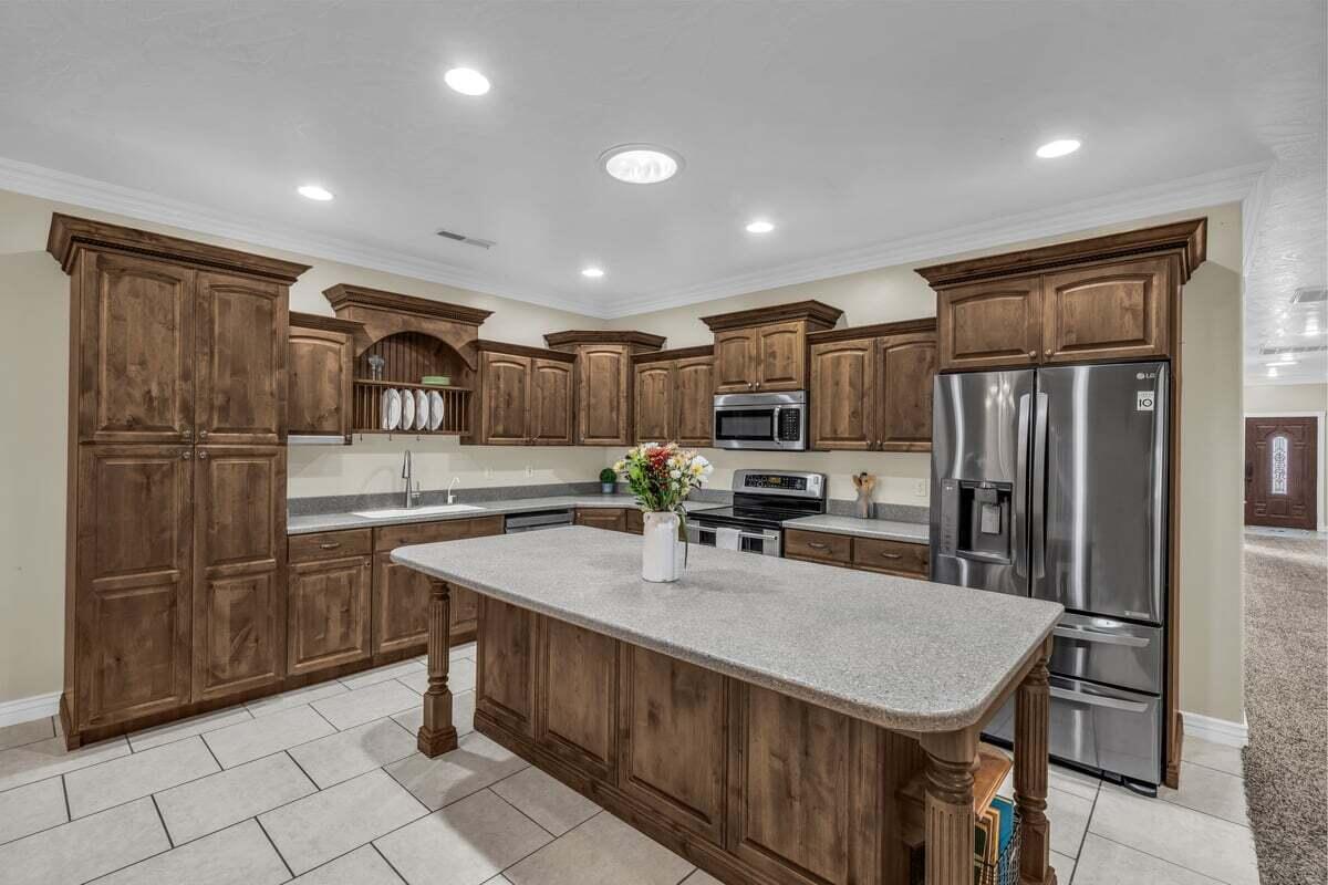 QUAIL LAKE ESTATES - Residential