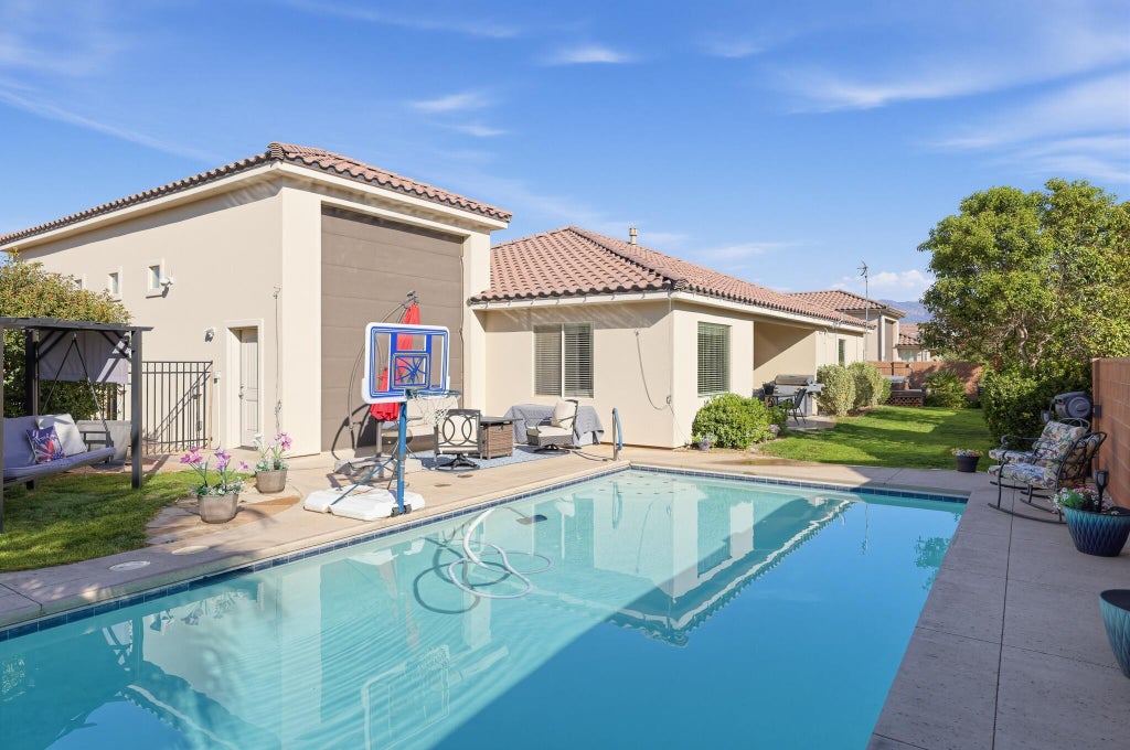 Photo of 2551 S 3600 W, Hurricane, UT 84737 (MLS # 26-277131)