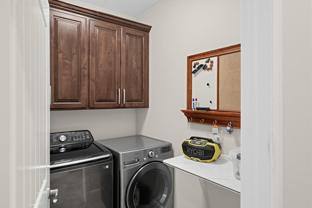 Photo of 2551 S 3600 W, Hurricane, UT 84737 (MLS # 26-277131)