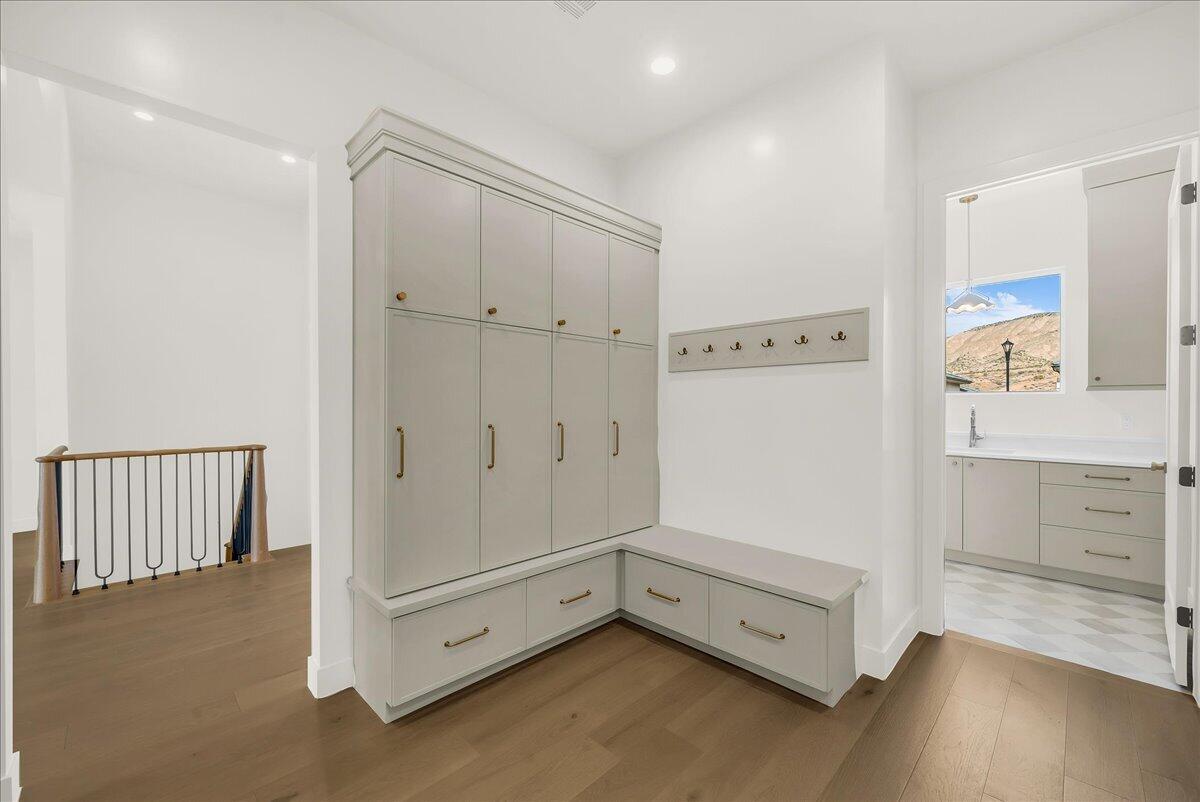 HEIGHTS AT WASHINGTON BENCH - Residential