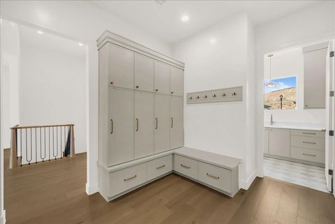 Tiny photo for 2072 S Pony Way, Washington, UT 84780 (MLS # 26-271850)