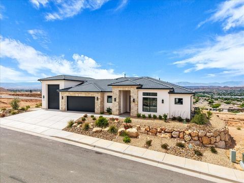 Tiny photo for 2072 S Pony Way, Washington, UT 84780 (MLS # 26-271850)