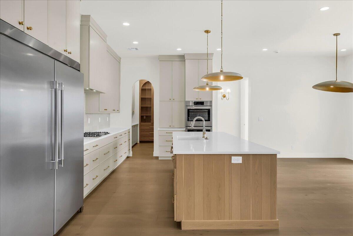 HEIGHTS AT WASHINGTON BENCH - Residential
