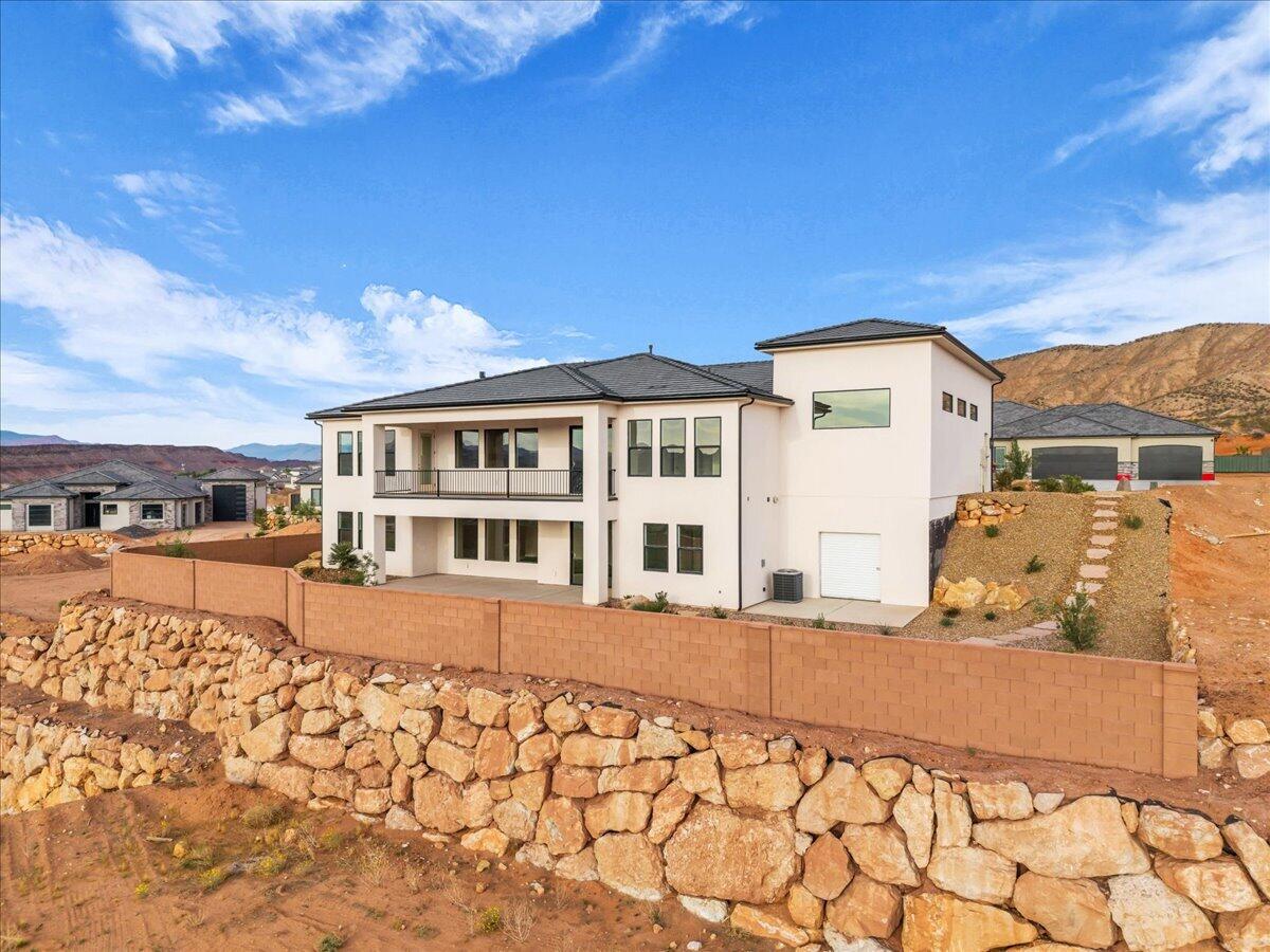 HEIGHTS AT WASHINGTON BENCH - Residential