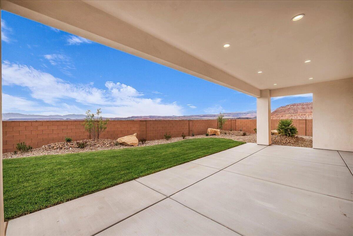 HEIGHTS AT WASHINGTON BENCH - Residential