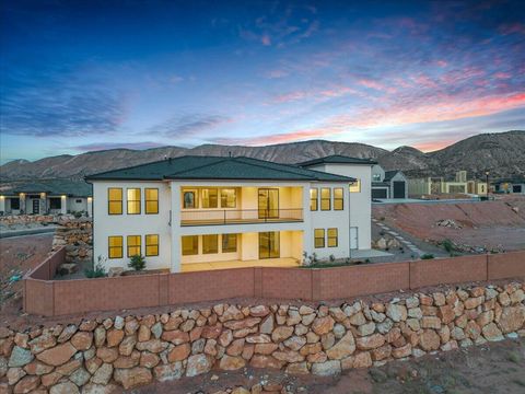 Tiny photo for 2072 S Pony Way, Washington, UT 84780 (MLS # 26-271850)