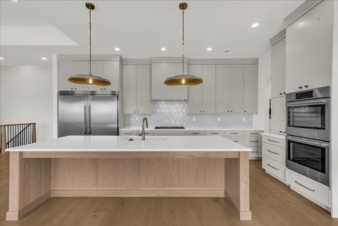 Tiny photo for 2072 S Pony Way, Washington, UT 84780 (MLS # 26-271850)