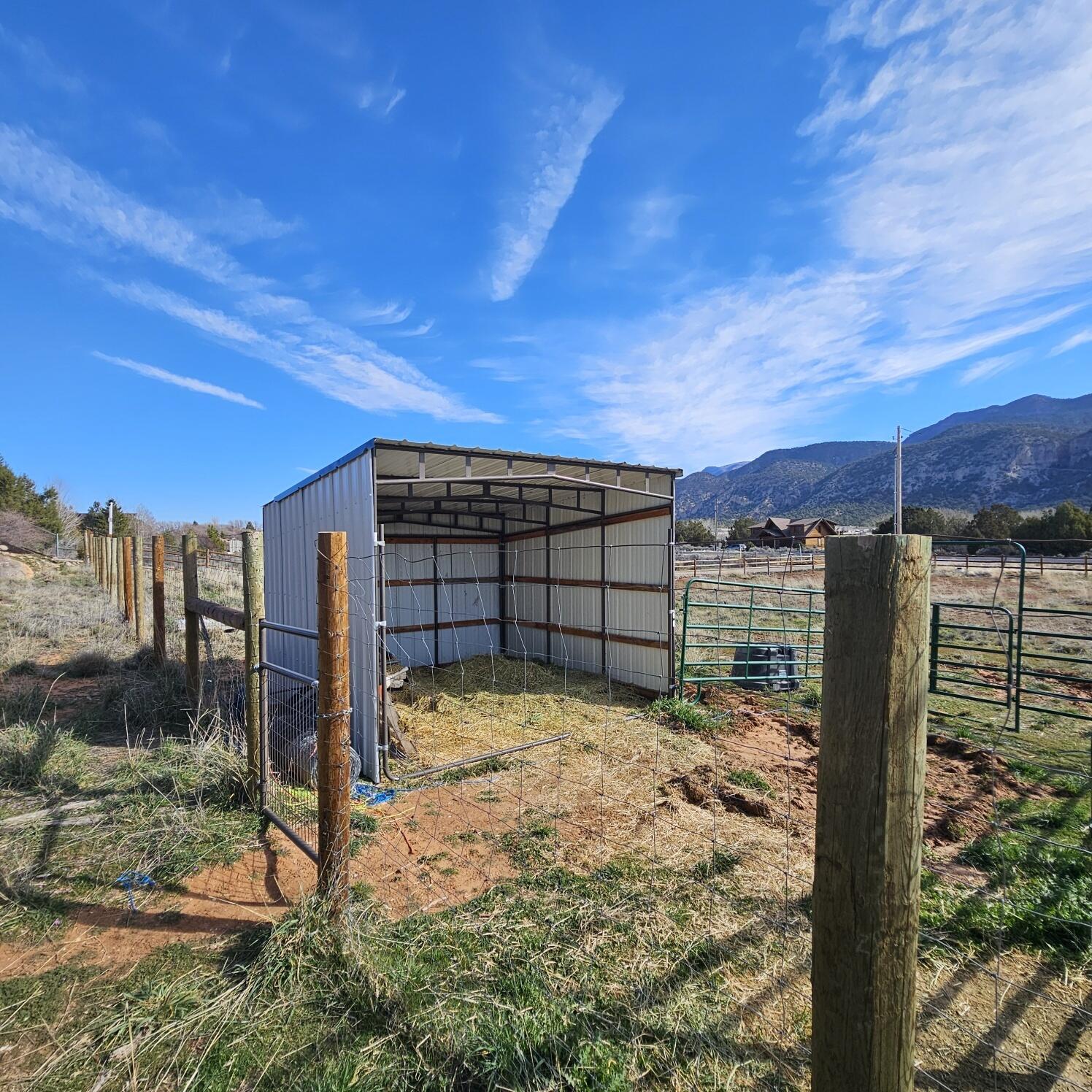 BLACKRIDGE RANCHES - Residential