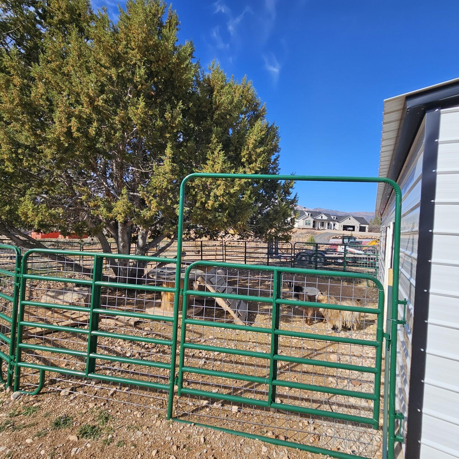 BLACKRIDGE RANCHES - Residential