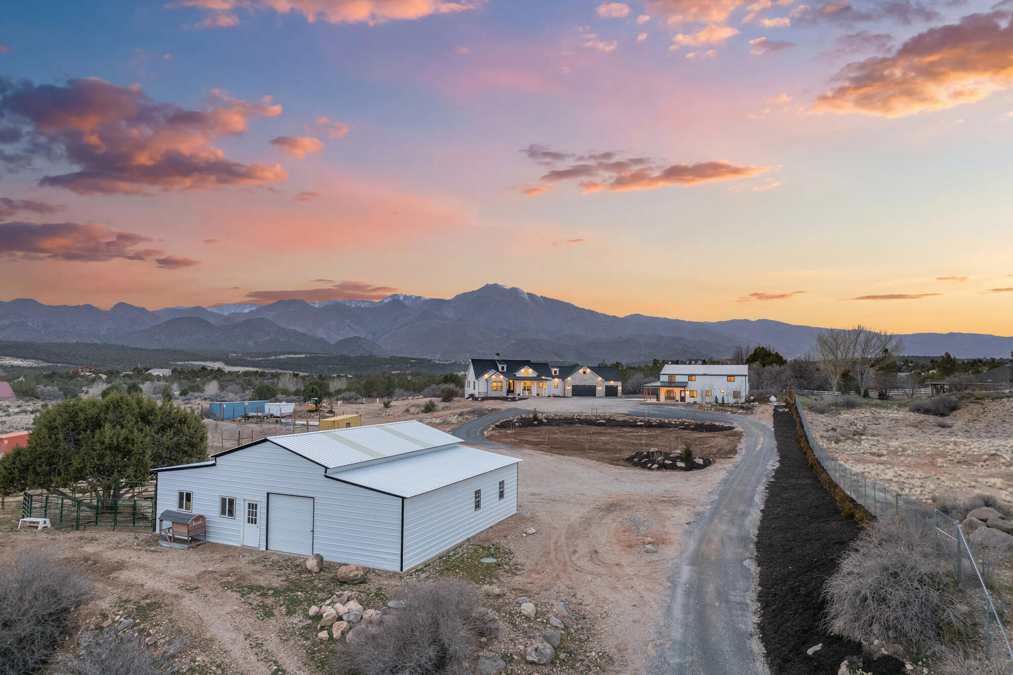 BLACKRIDGE RANCHES - Residential