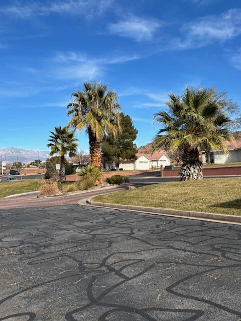 TAMARACK - ST GEORGE GOLF CLUB CONDOS - Residential