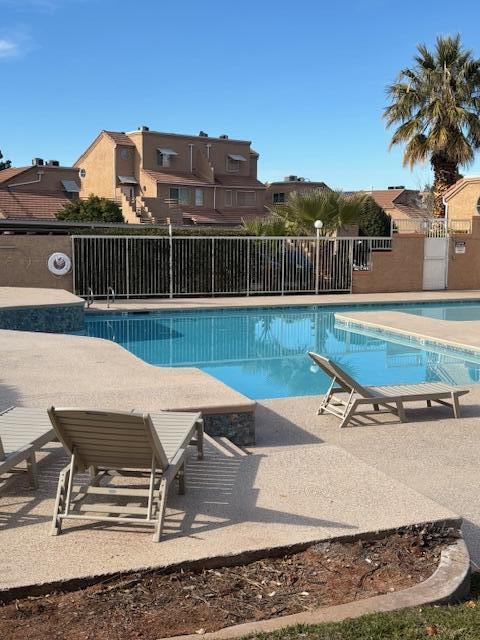 TAMARACK - ST GEORGE GOLF CLUB CONDOS - Residential