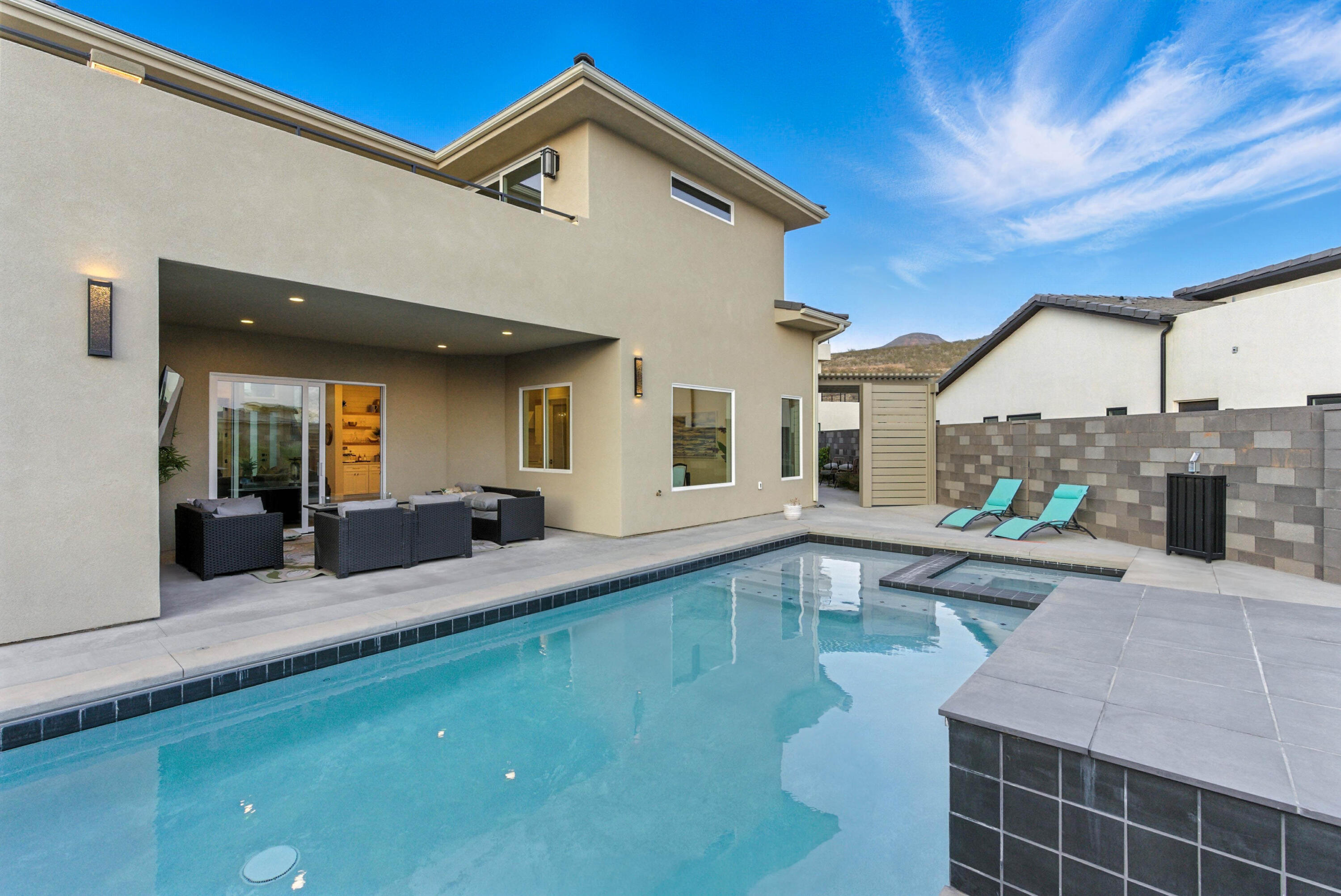 NORTH SLOPE AT COPPER ROCK - Residential