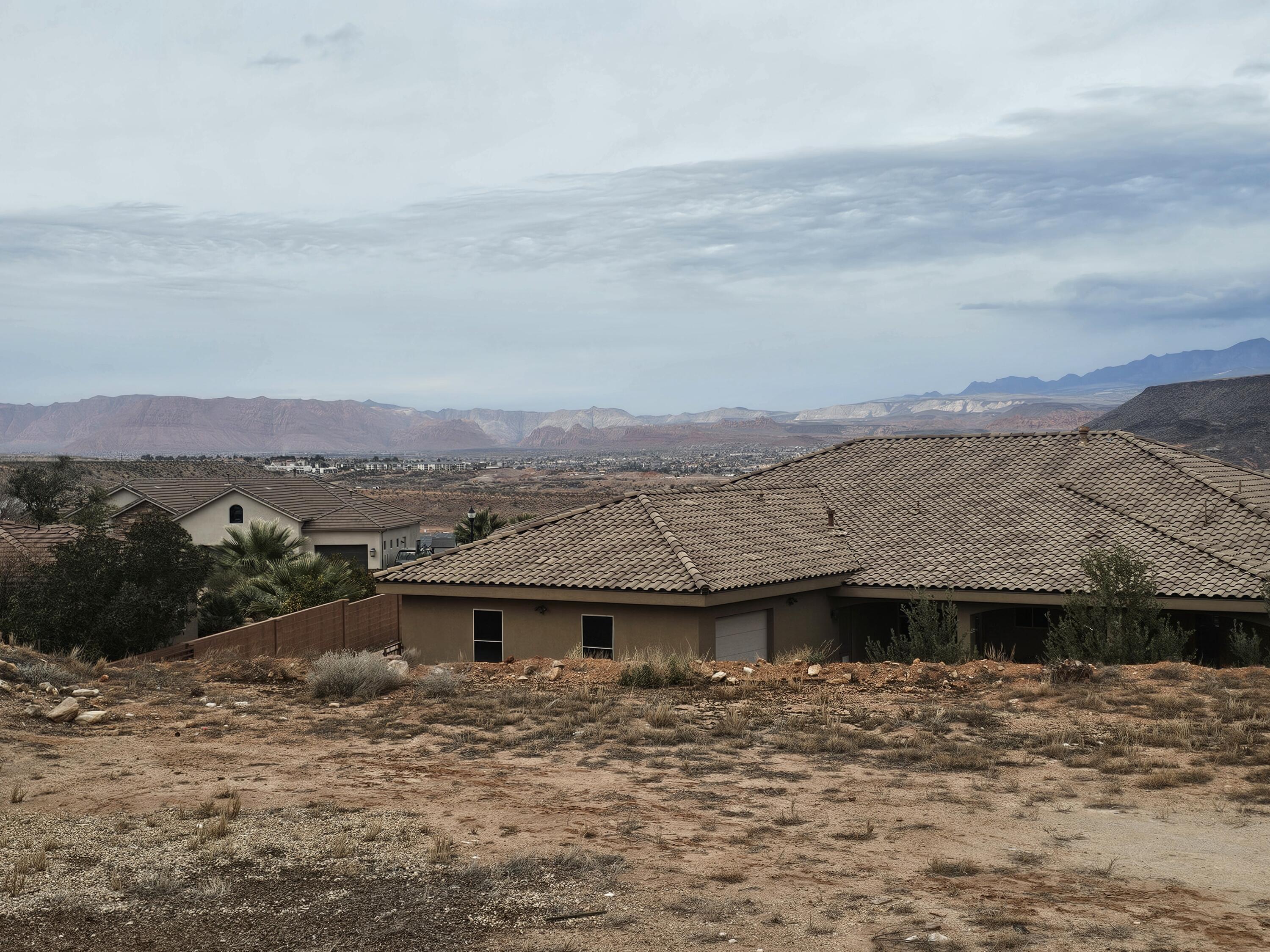 TONAQUINT TERRACE - Land