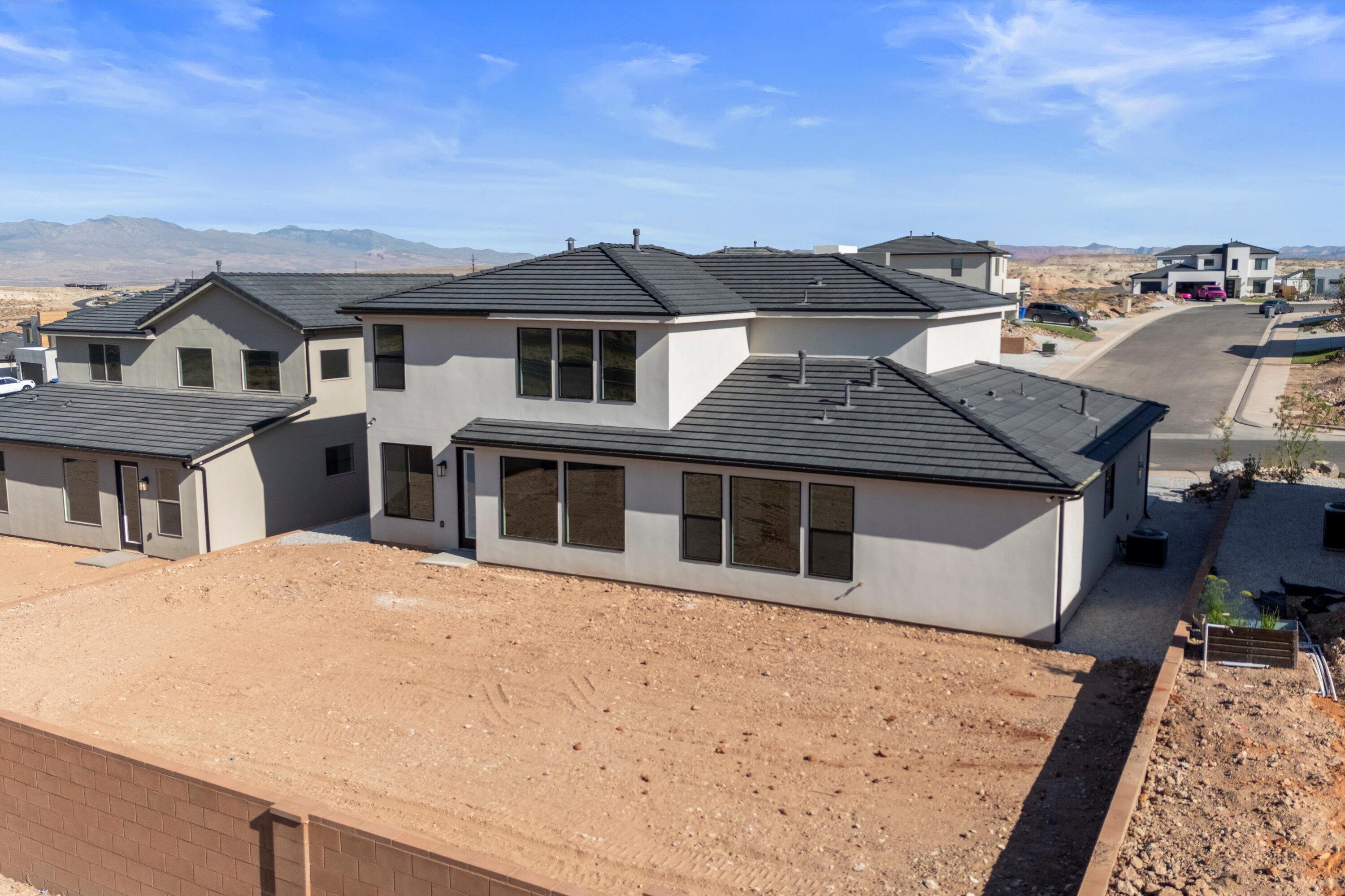 STRAWBERRY FIELDS ESTATES - Residential