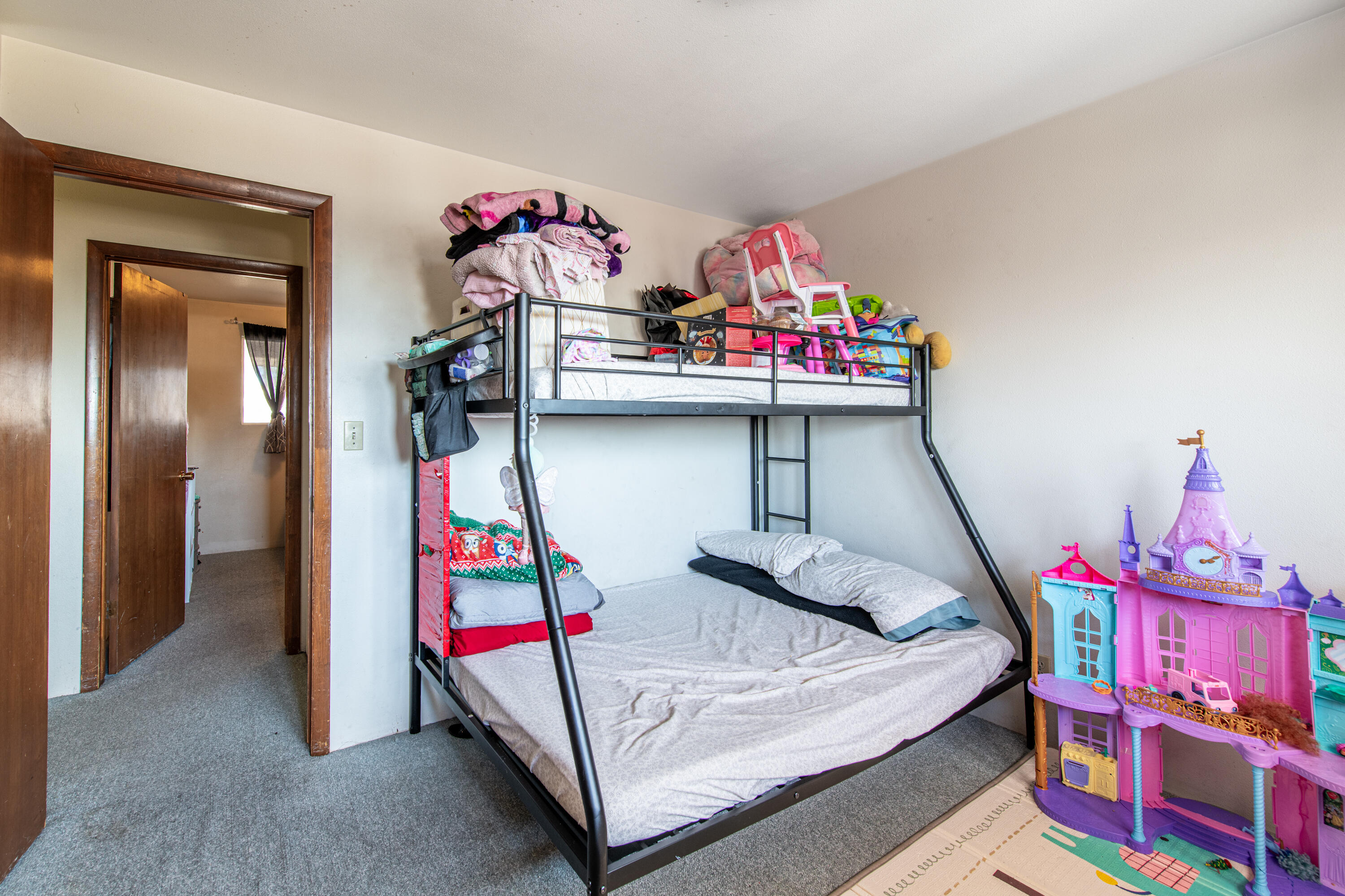 RED ROCK ESTATES - Residential