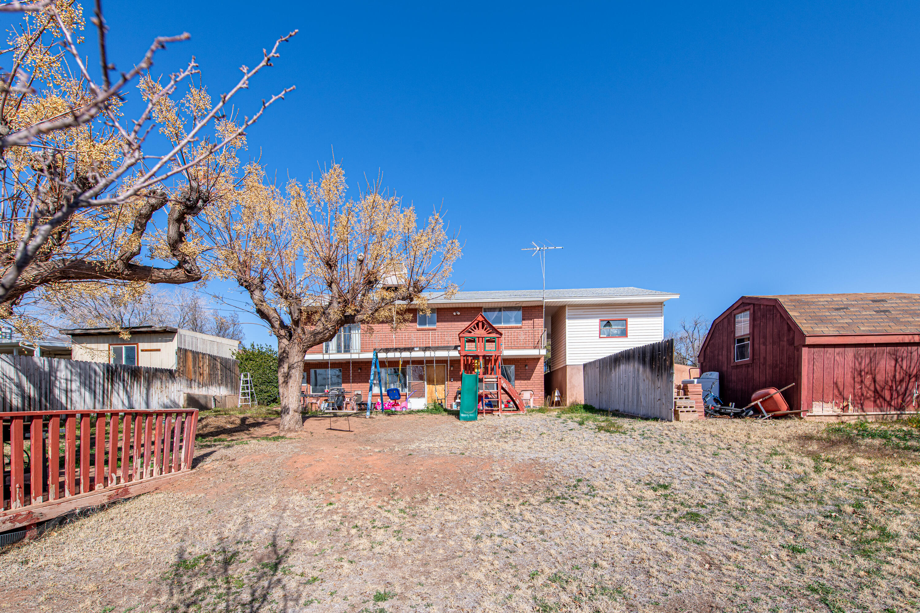 RED ROCK ESTATES - Residential