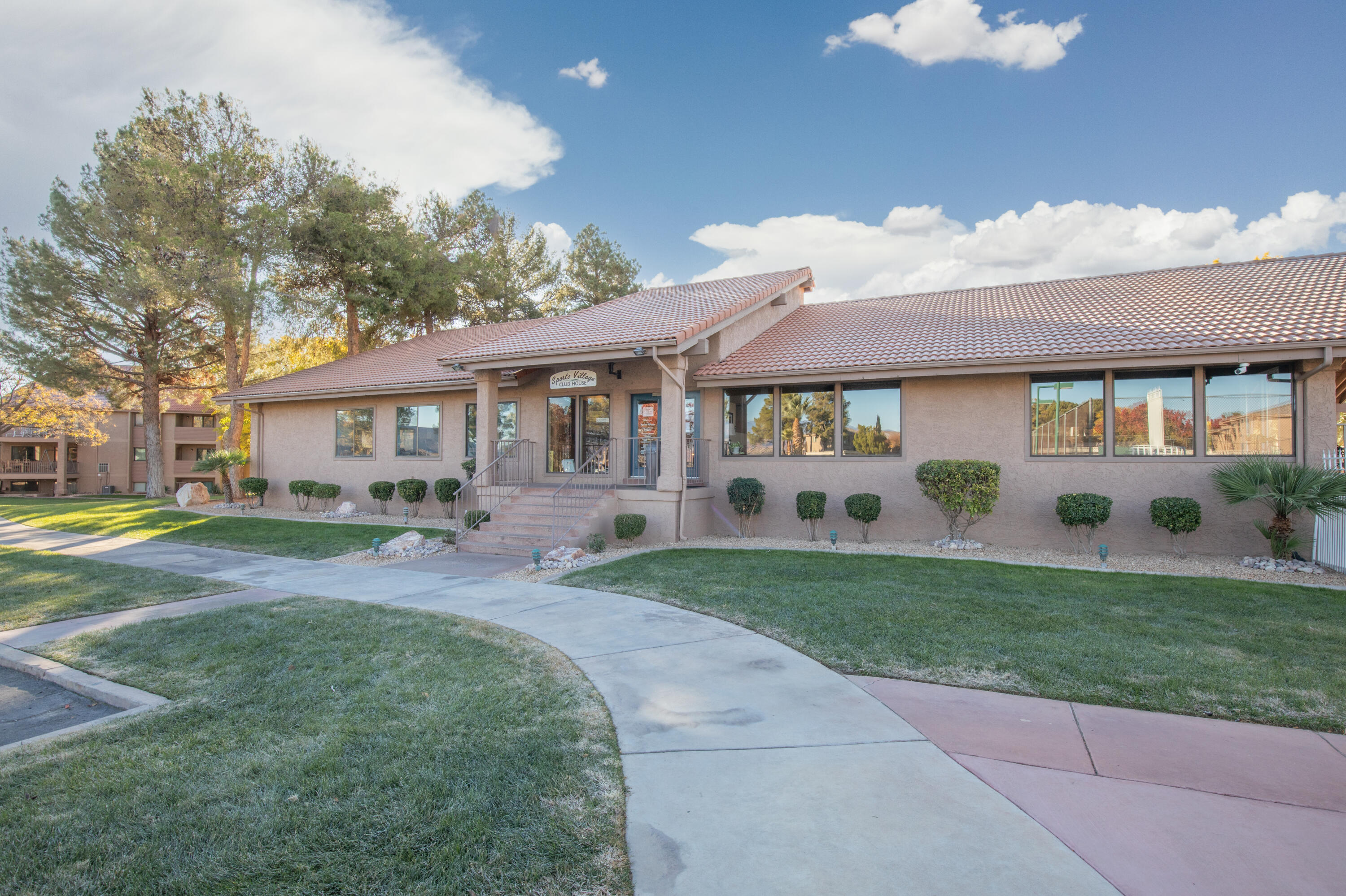 SPORTS VILLAGE - Residential