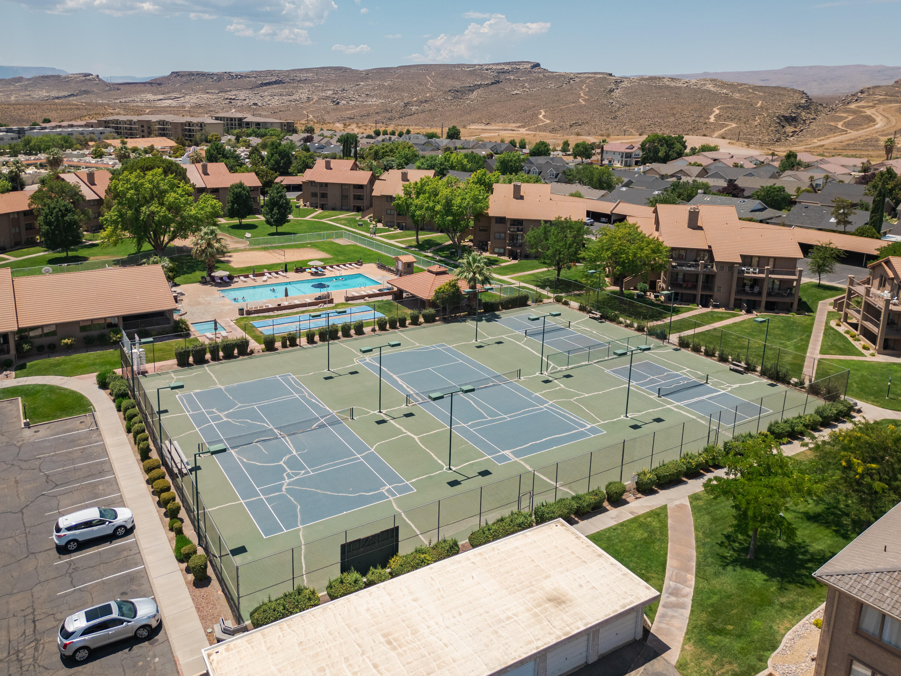 SPORTS VILLAGE - Residential