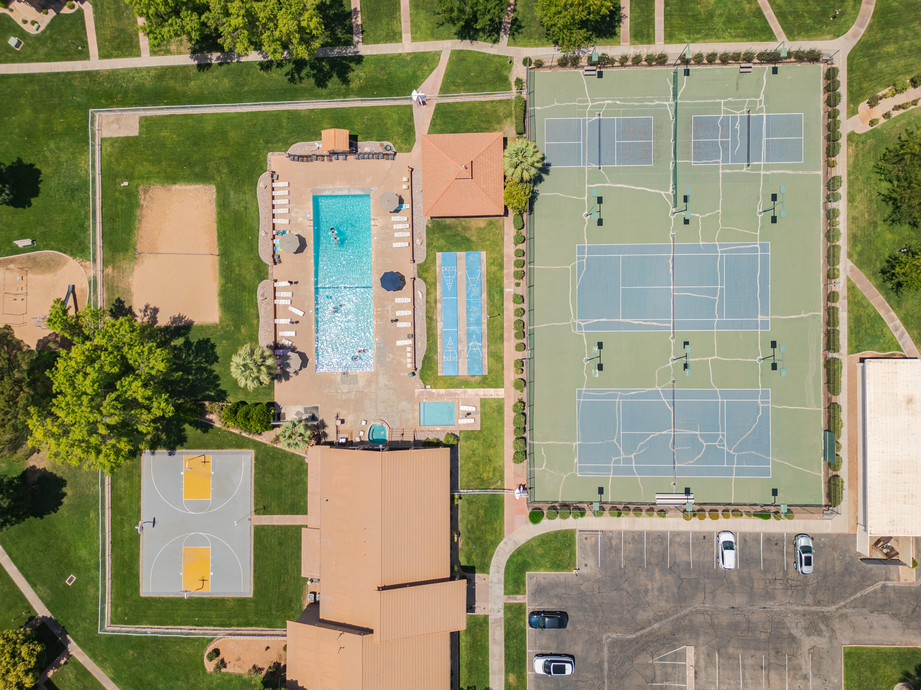 SPORTS VILLAGE - Residential