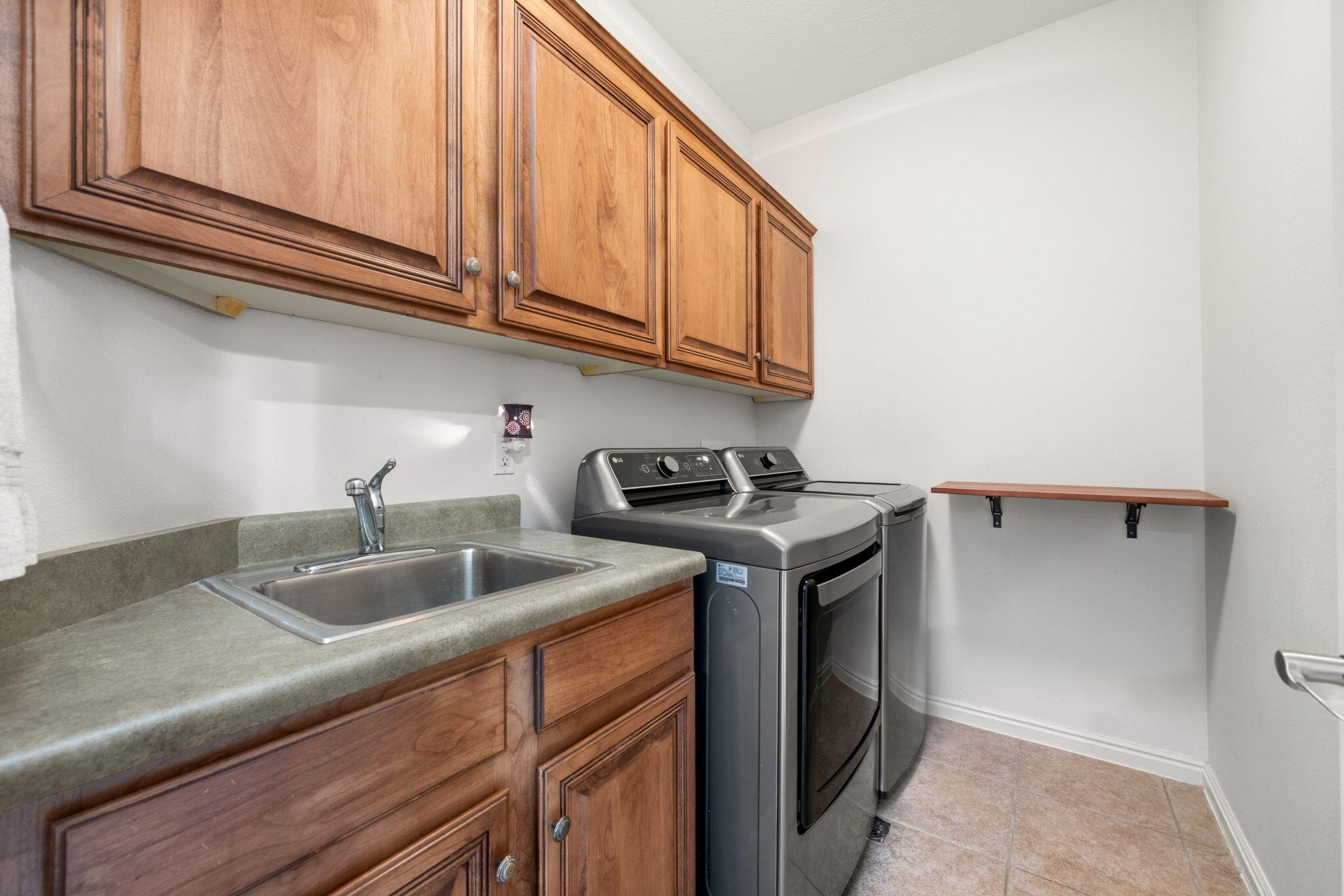 COVENTRY LANE TOWNHOMES - Residential