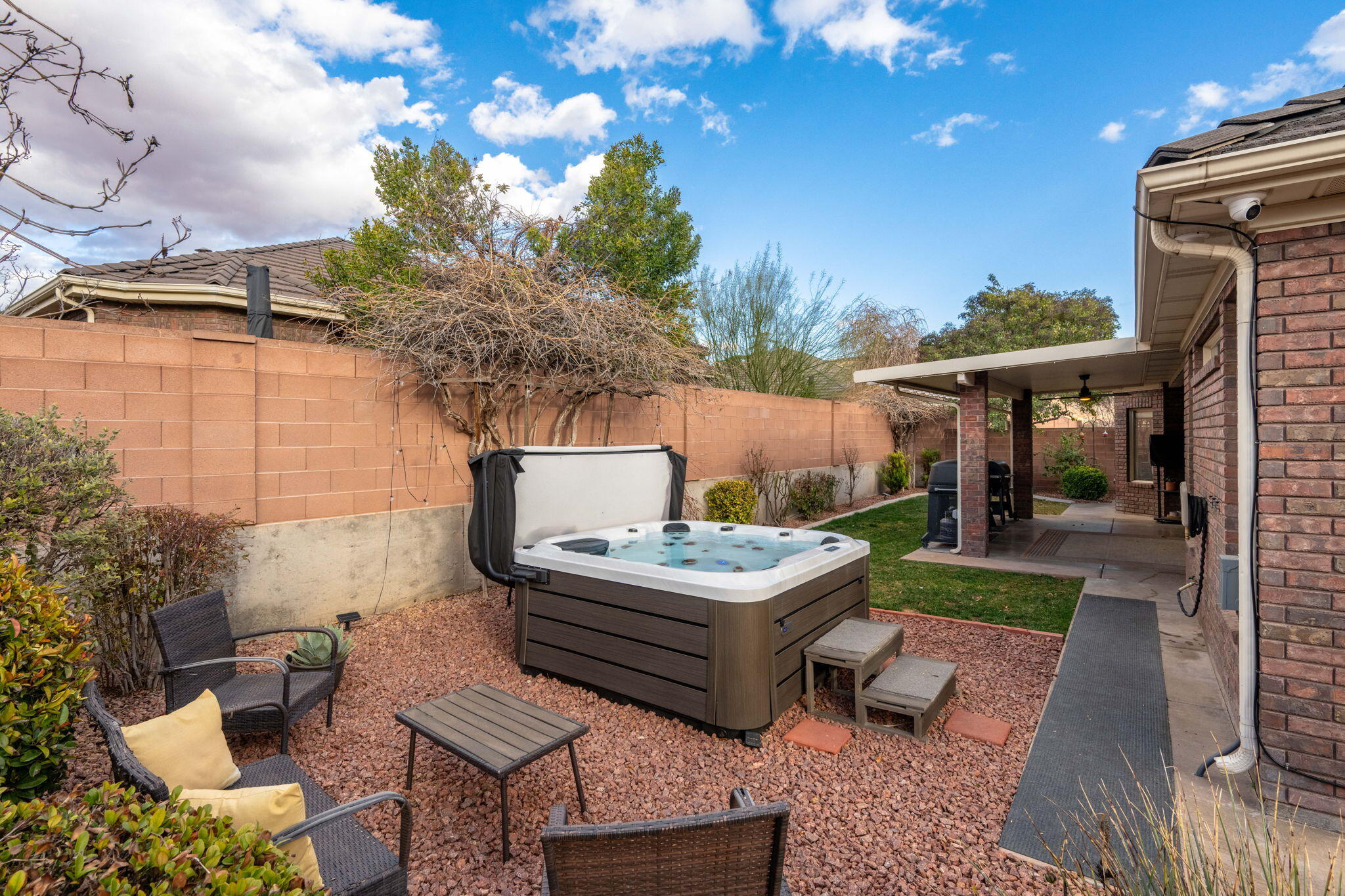 COVENTRY LANE TOWNHOMES - Residential