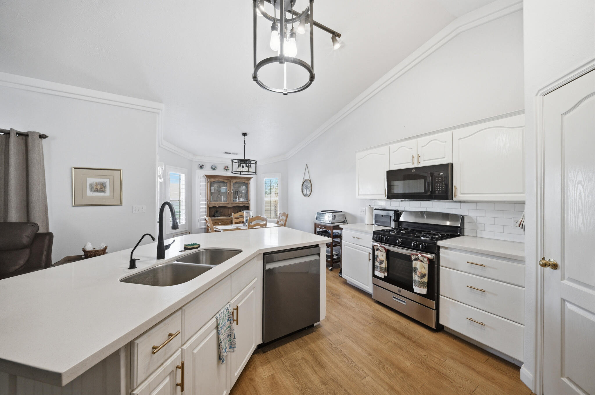 WEST SPRINGS TOWNHOMES - Residential