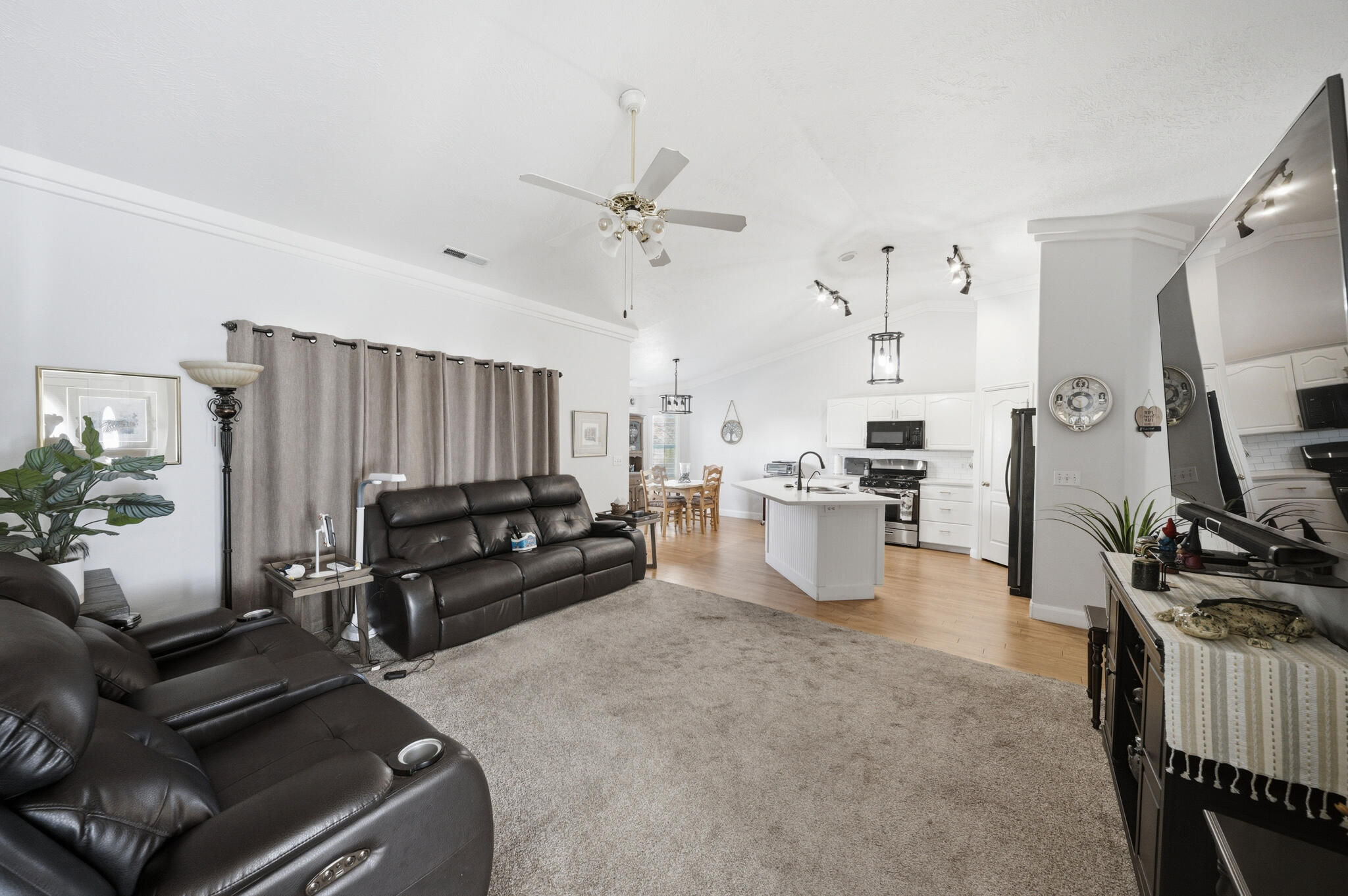 WEST SPRINGS TOWNHOMES - Residential