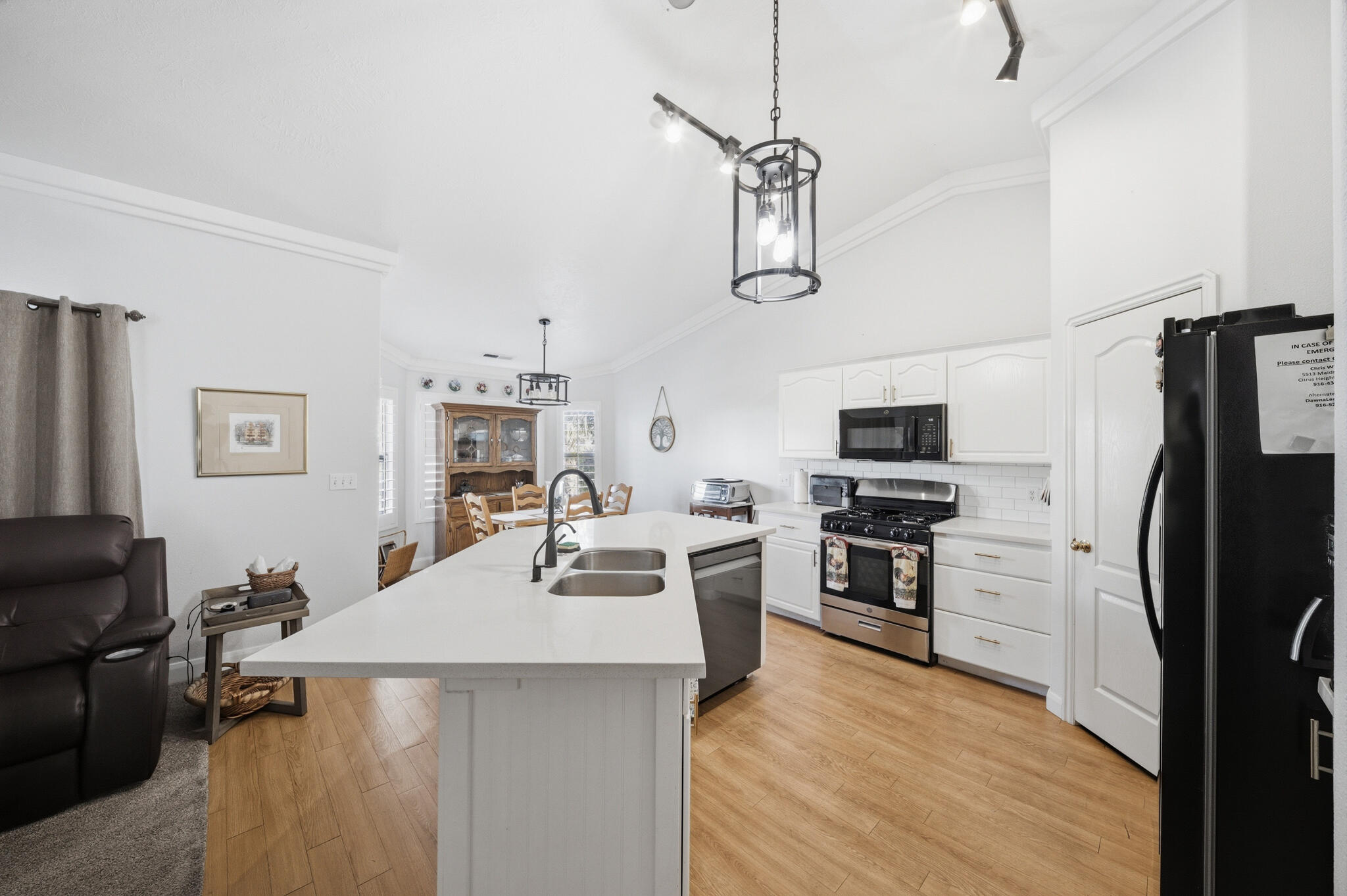 WEST SPRINGS TOWNHOMES - Residential