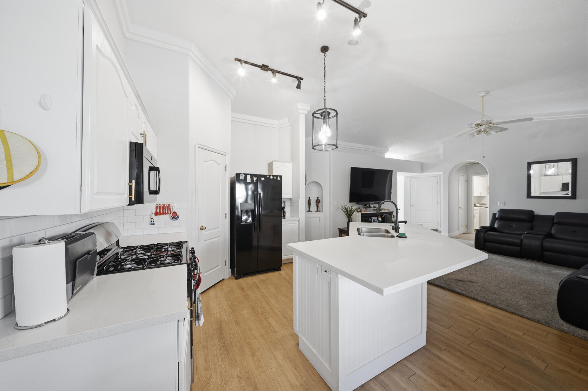 WEST SPRINGS TOWNHOMES - Residential