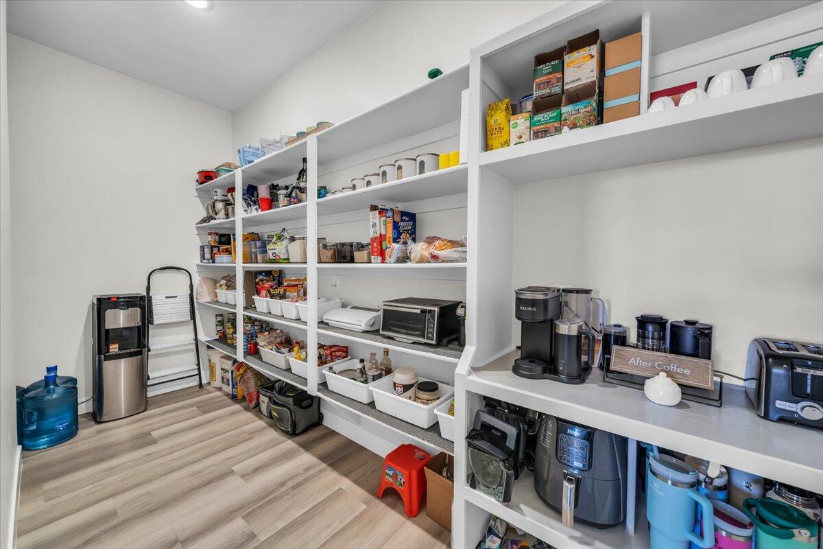 MAPLE ESTATES - Residential