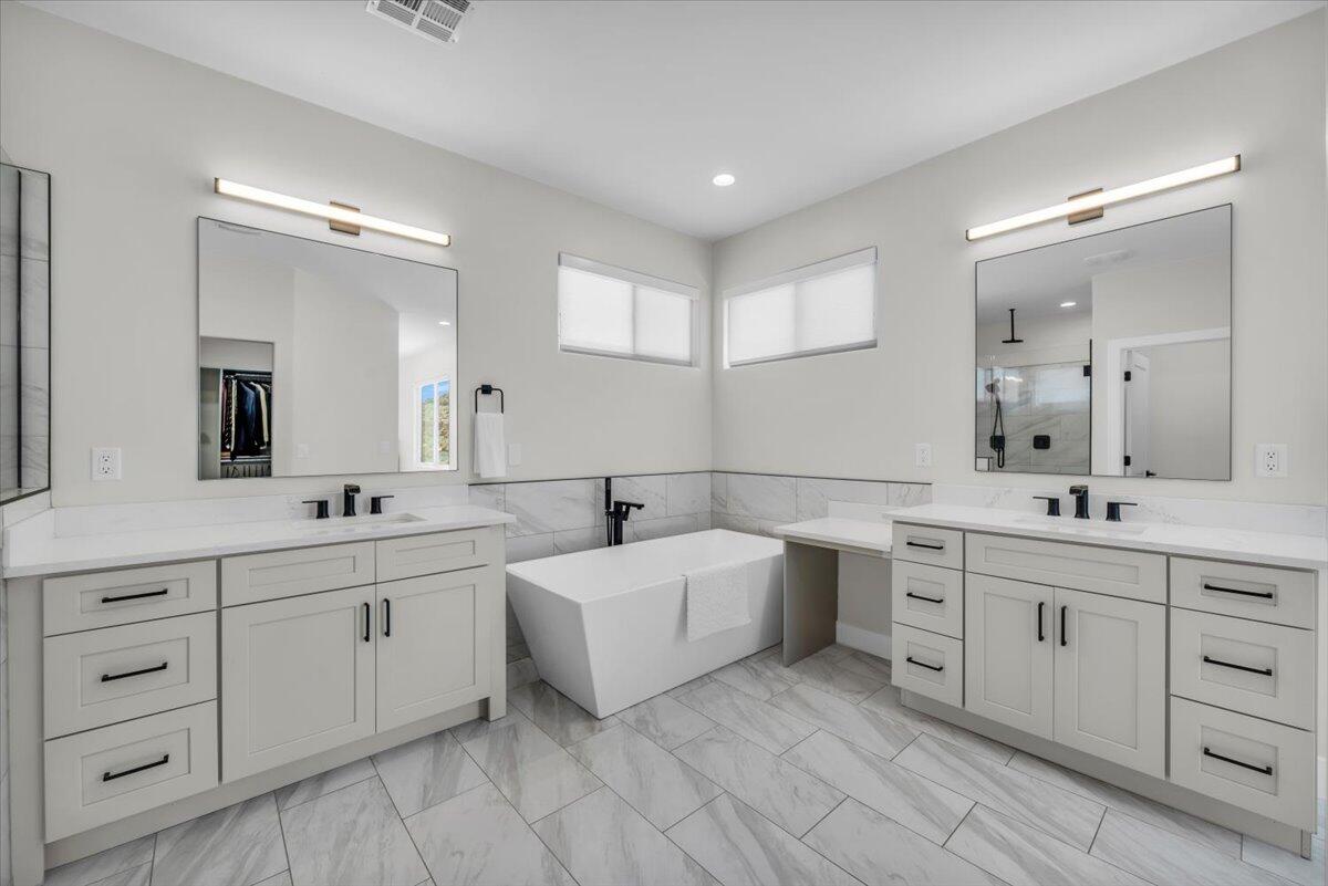 MAPLE ESTATES - Residential