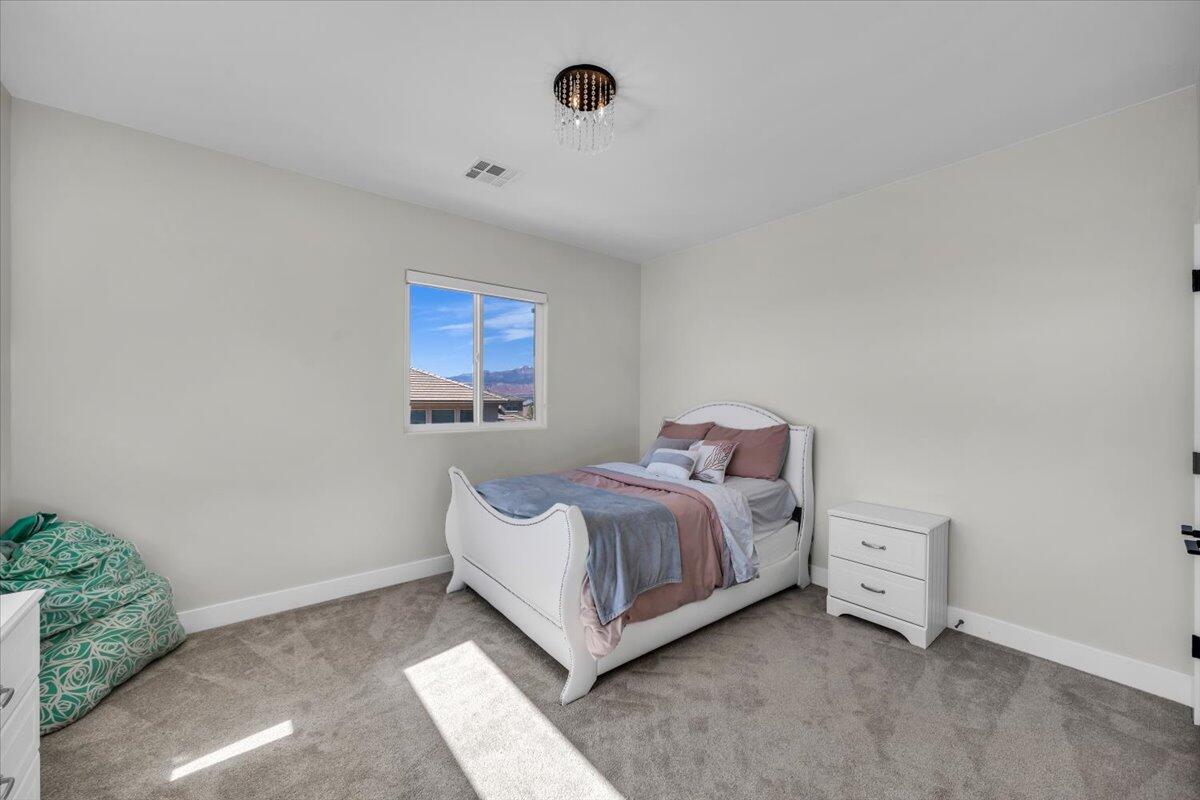 MAPLE ESTATES - Residential