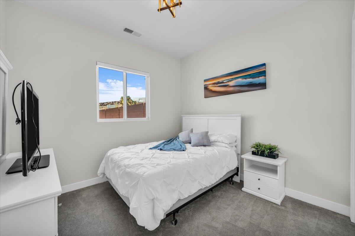 MAPLE ESTATES - Residential