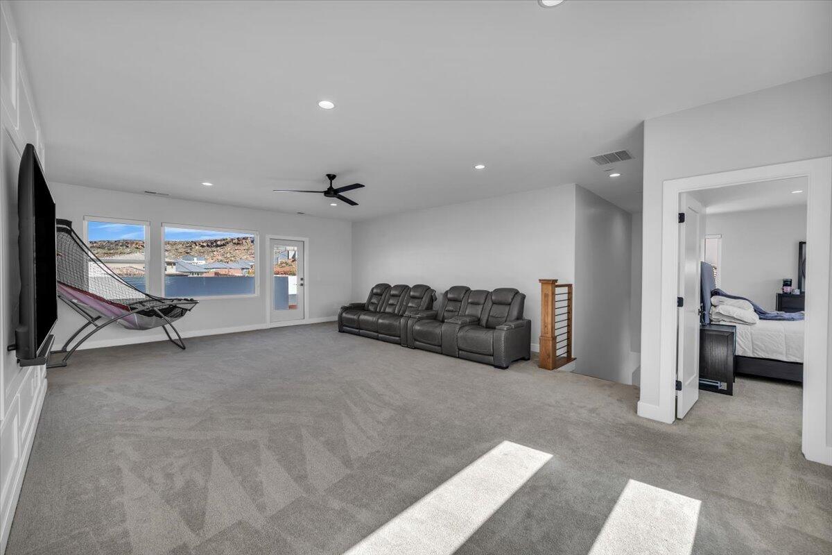 MAPLE ESTATES - Residential