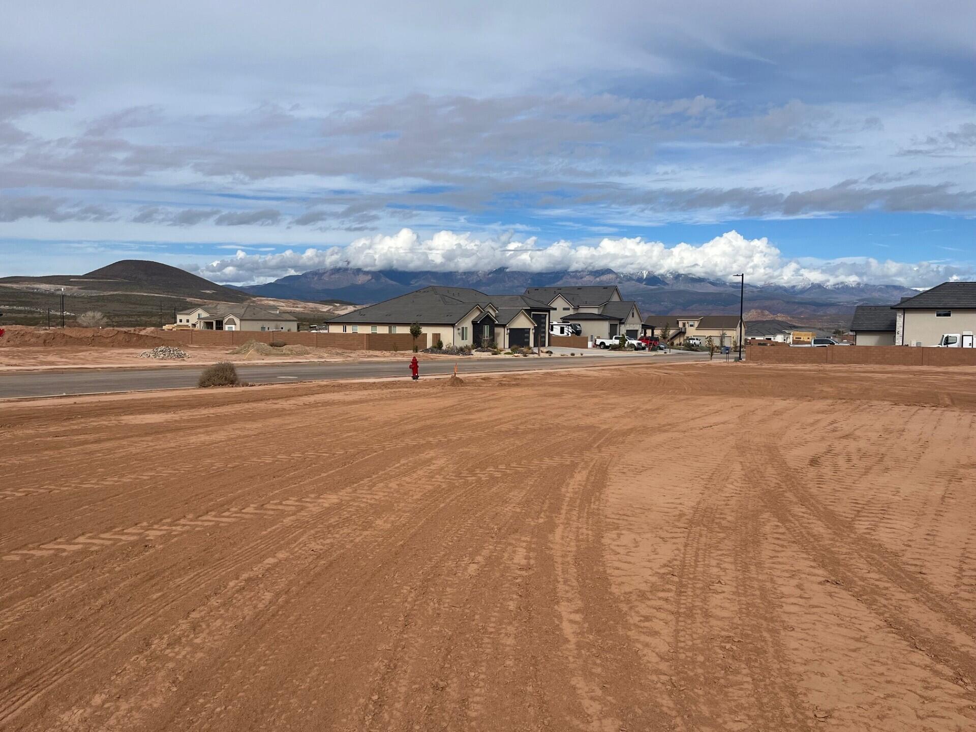 HURRICANE FIELDS ESTATES - Residential