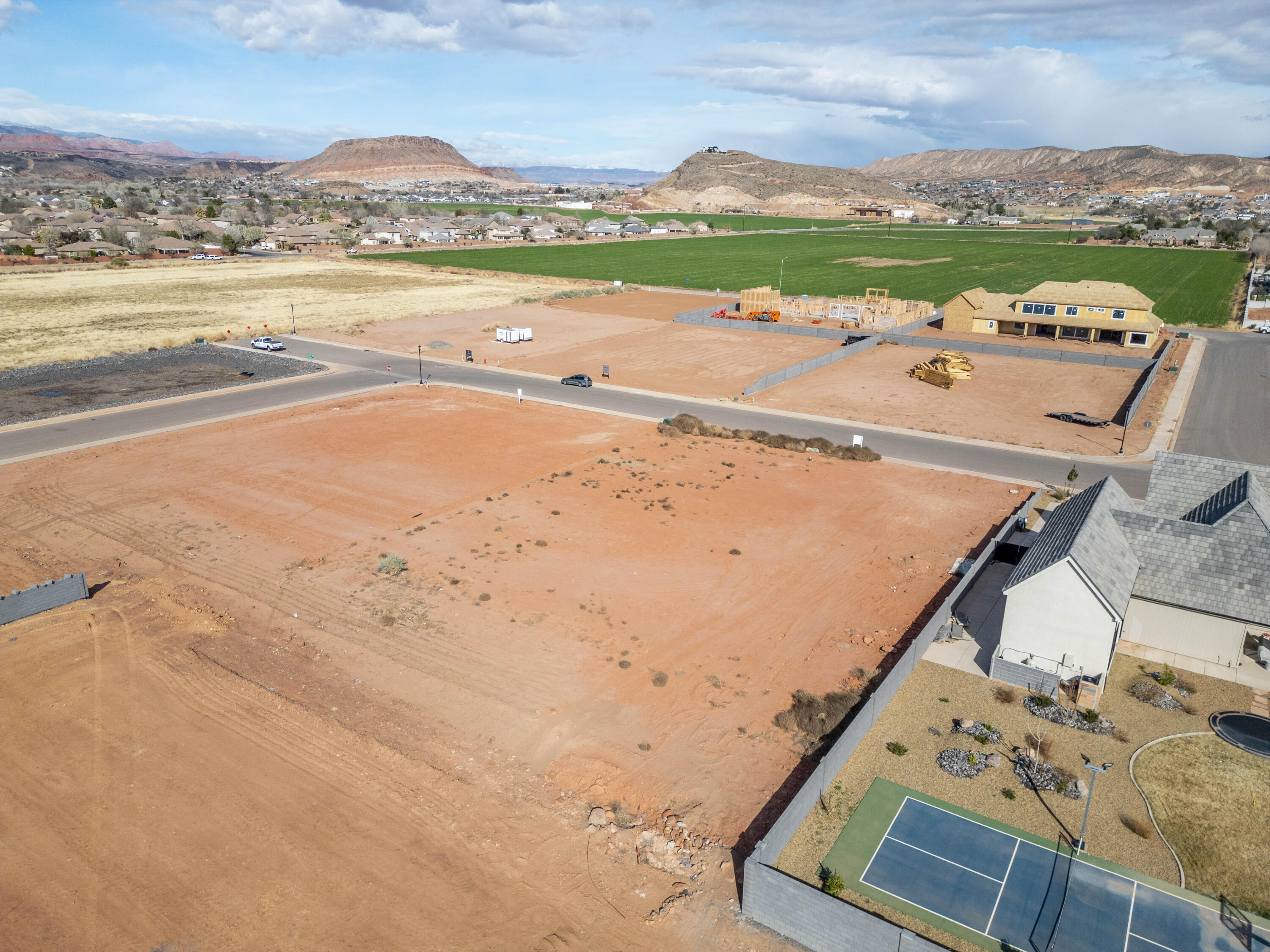 OAK GROVE MEADOWS - Land