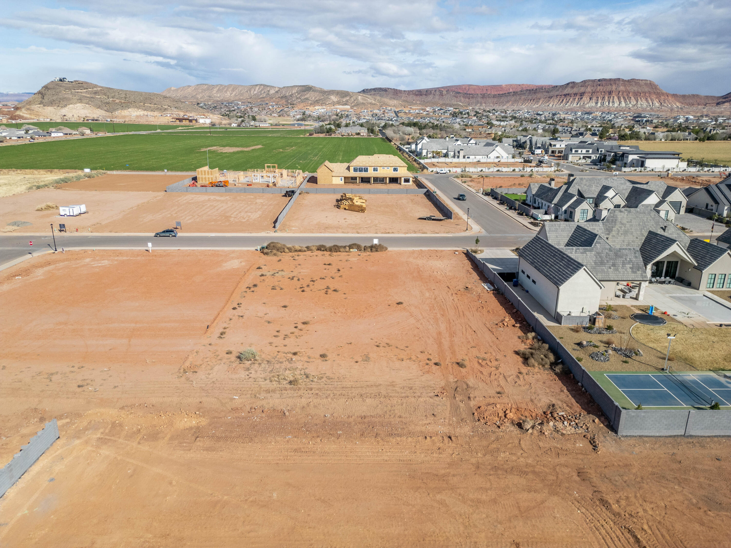 OAK GROVE MEADOWS - Land