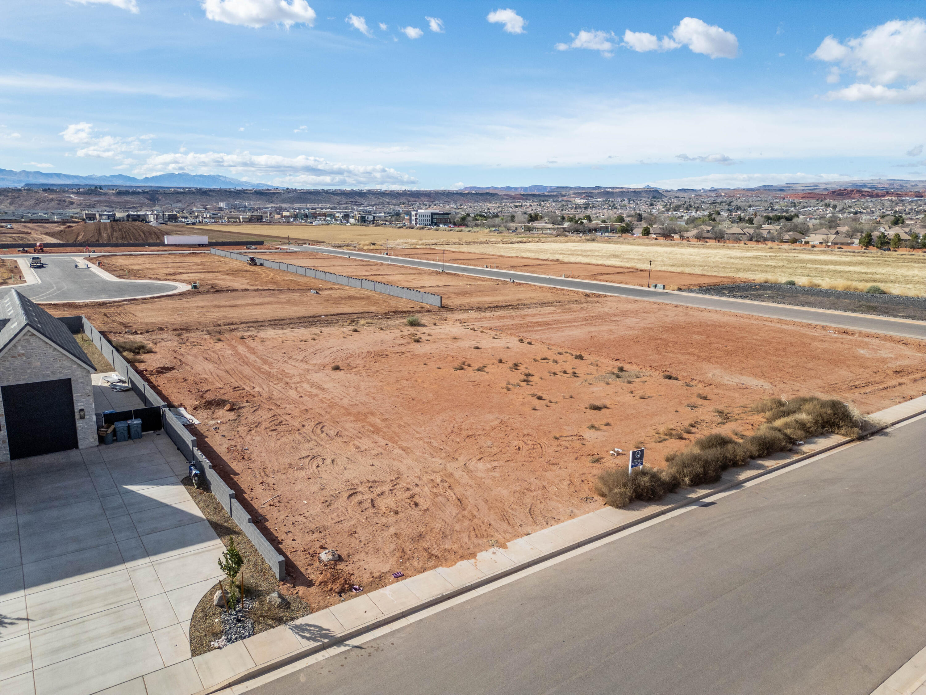 OAK GROVE MEADOWS - Land