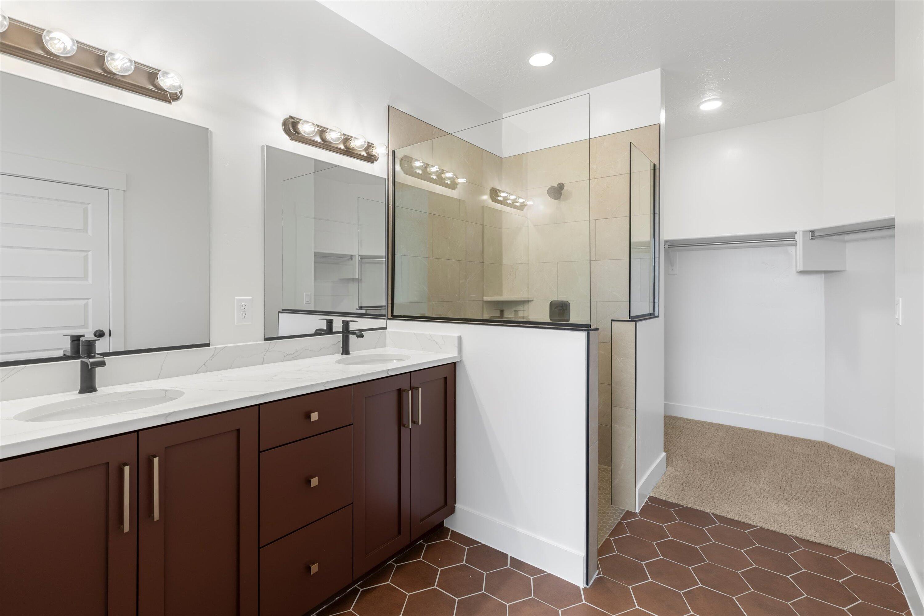 WHITE HILLS SUB - Residential