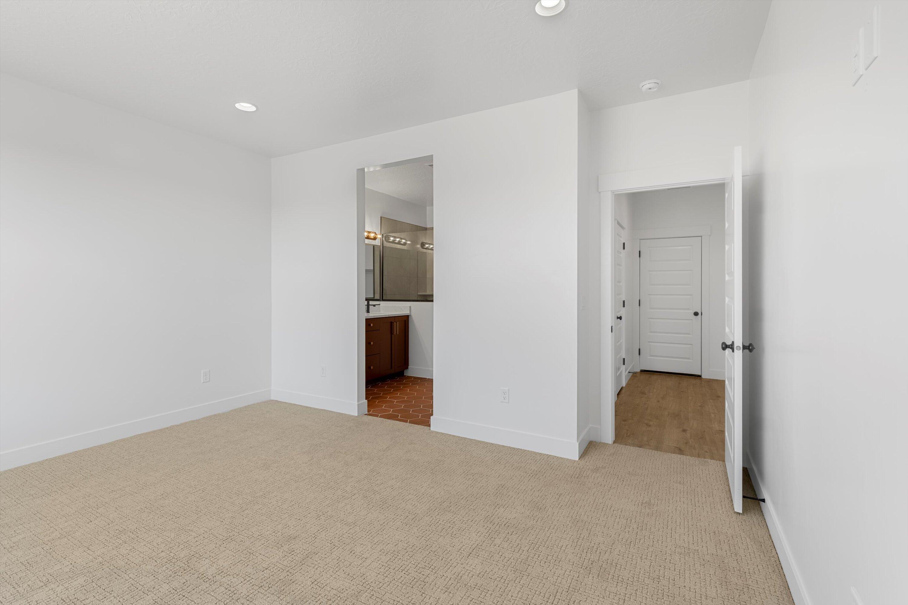 WHITE HILLS SUB - Residential