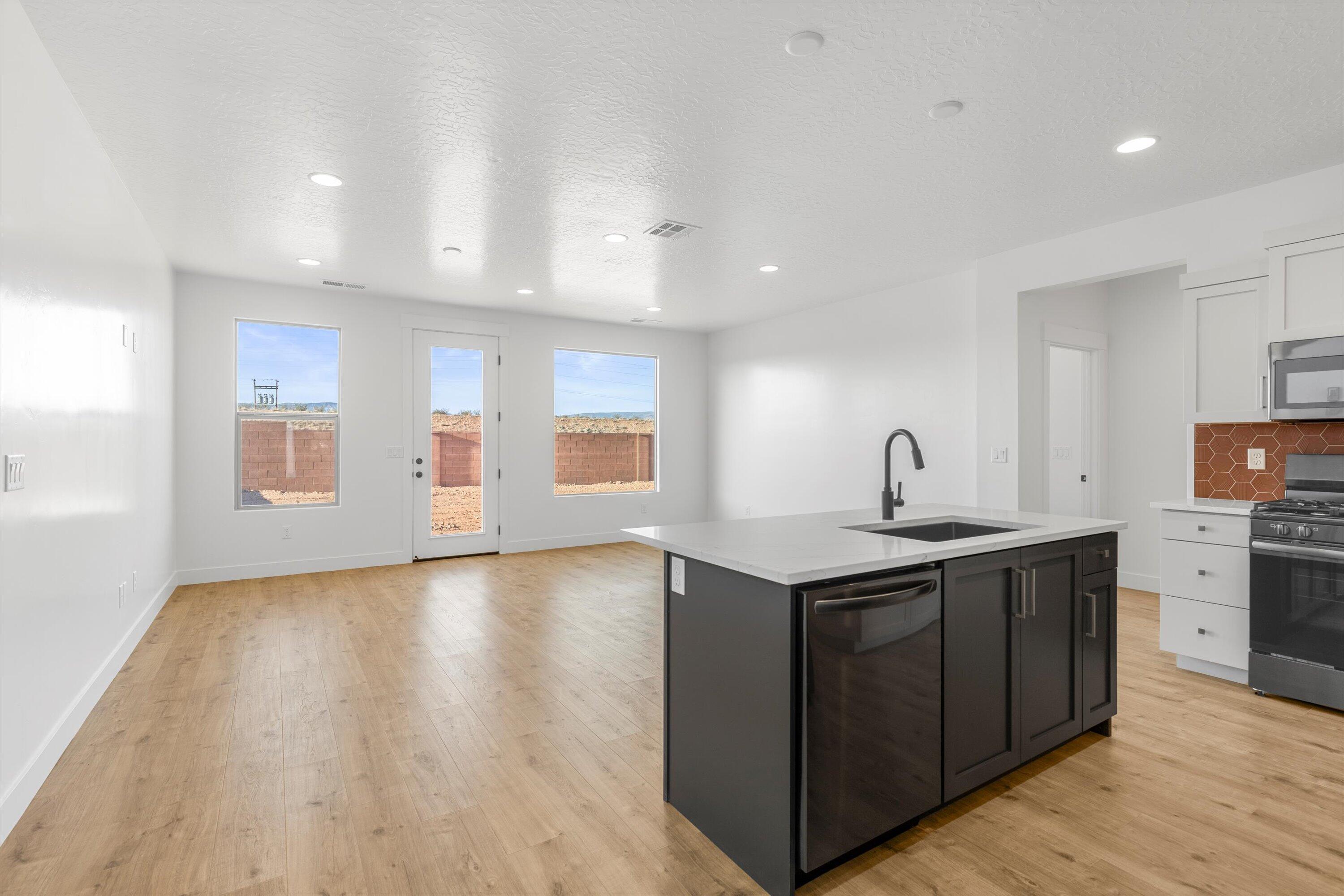 WHITE HILLS SUB - Residential