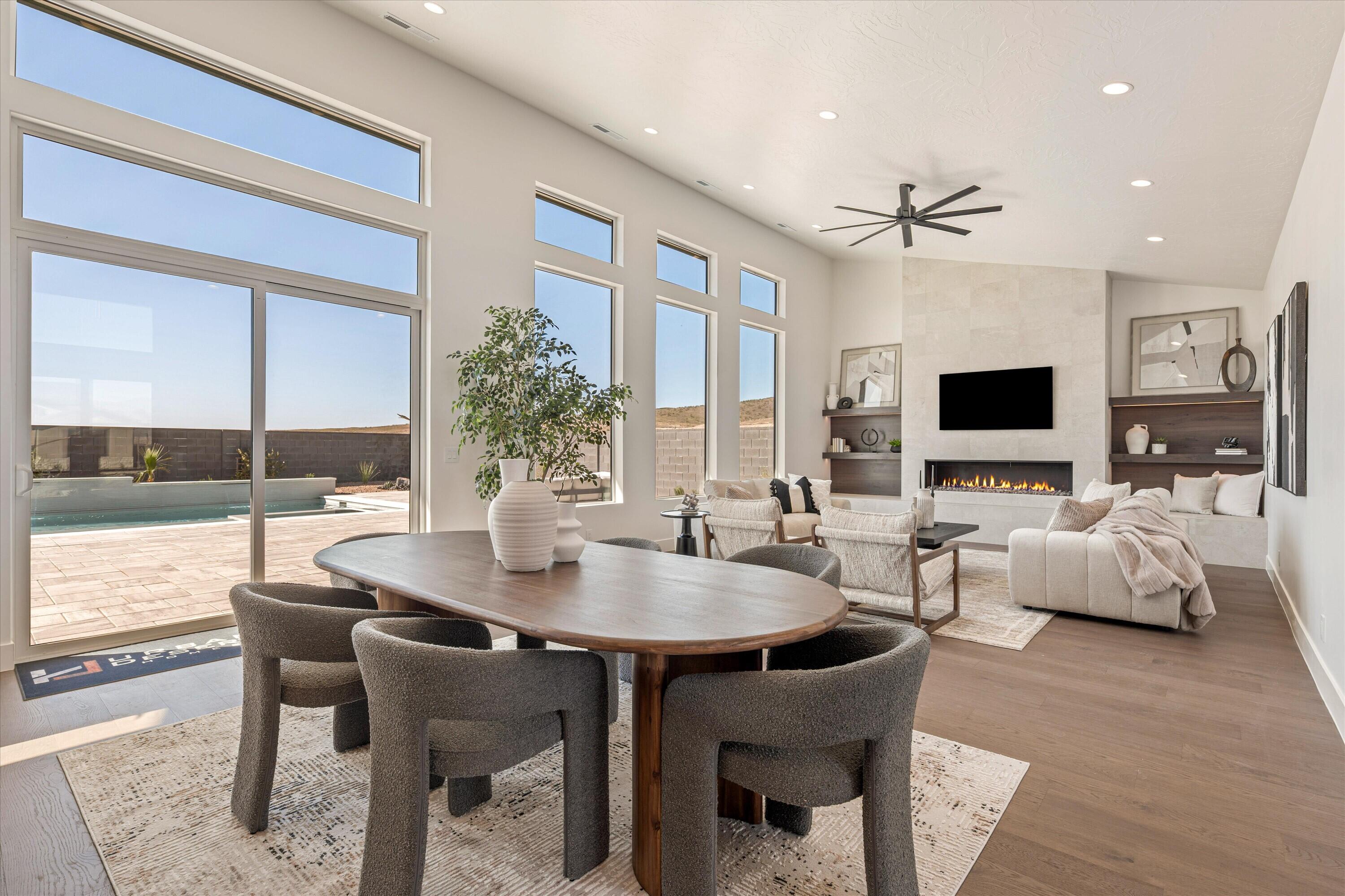 SCENIC POINTE - Residential