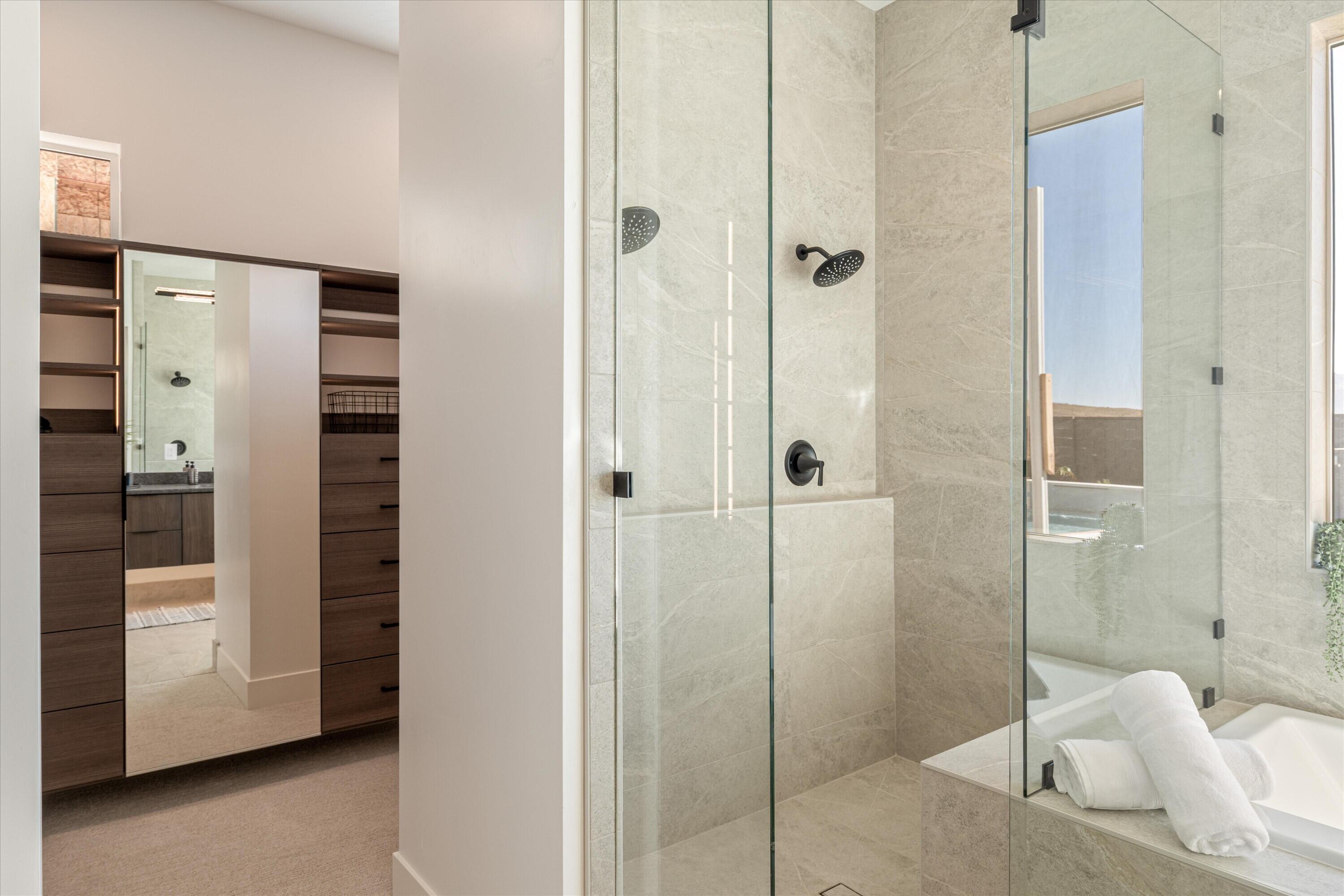 SCENIC POINTE - Residential